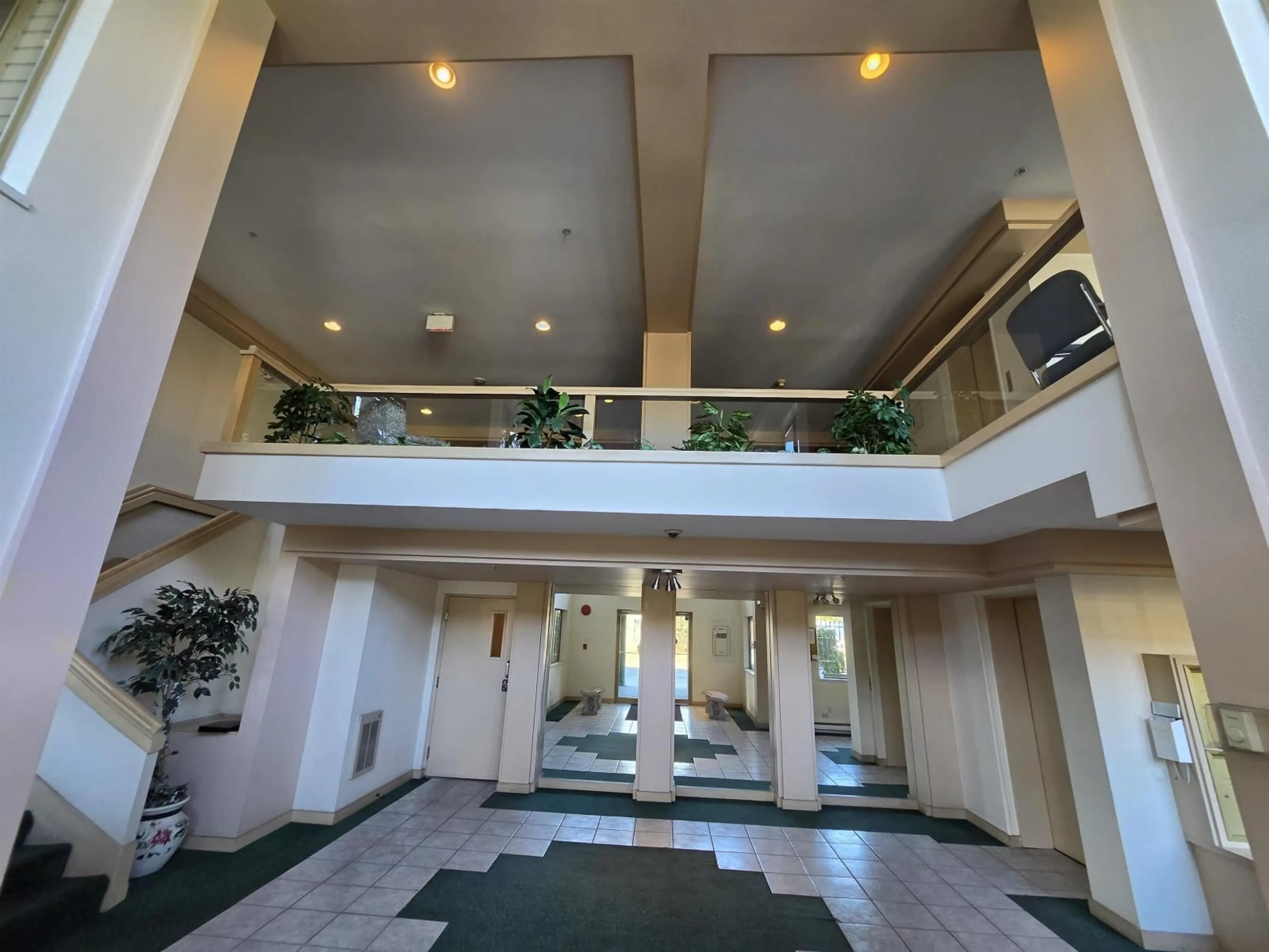 Lobby for 301 - 20140 56 AVENUE, Langley British Columbia V3A3Y4