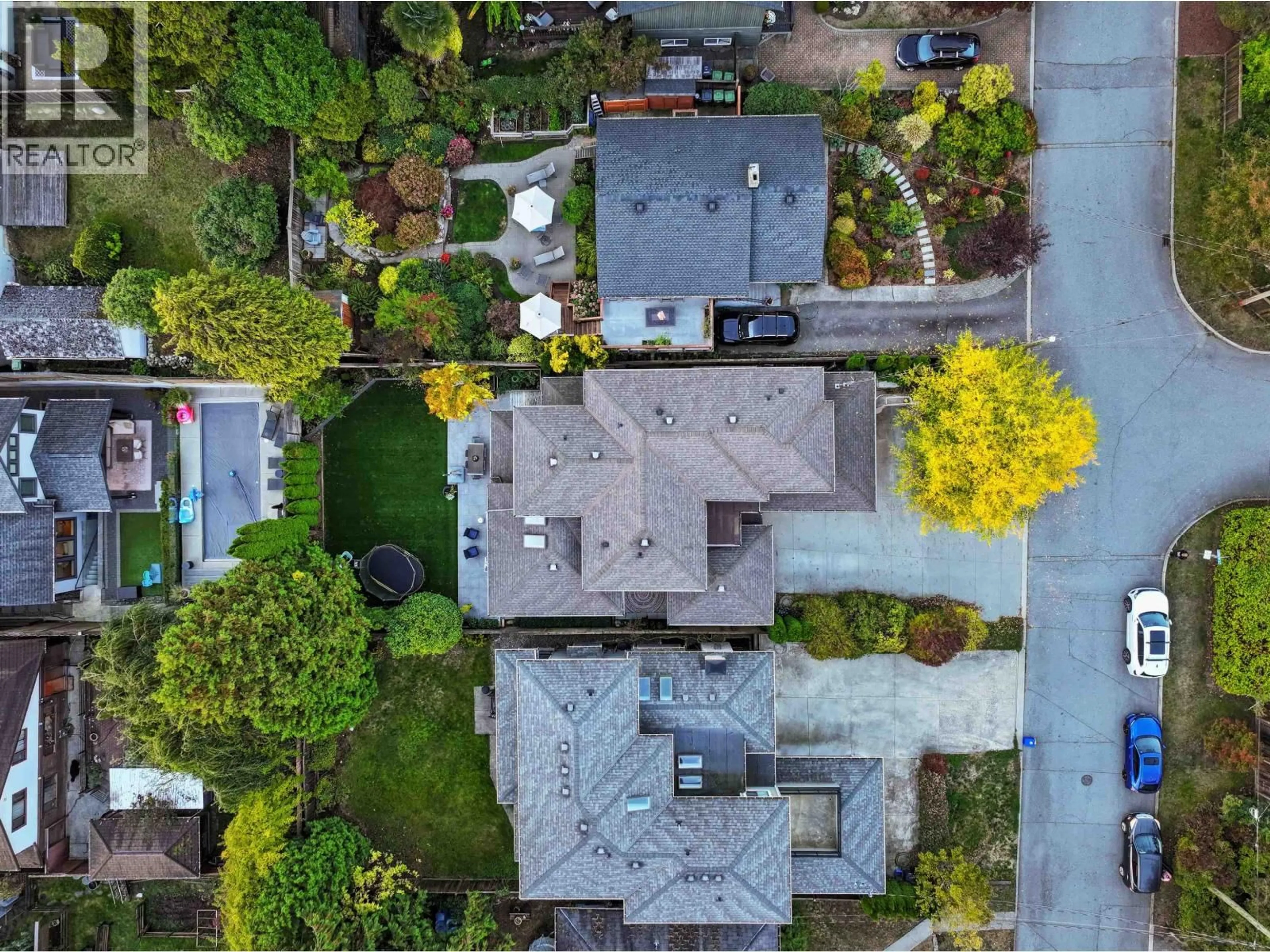 A pic from outside/outdoor area/front of a property/back of a property/a pic from drone, street for 2775 LYNDENE ROAD, North Vancouver British Columbia V7R1E2