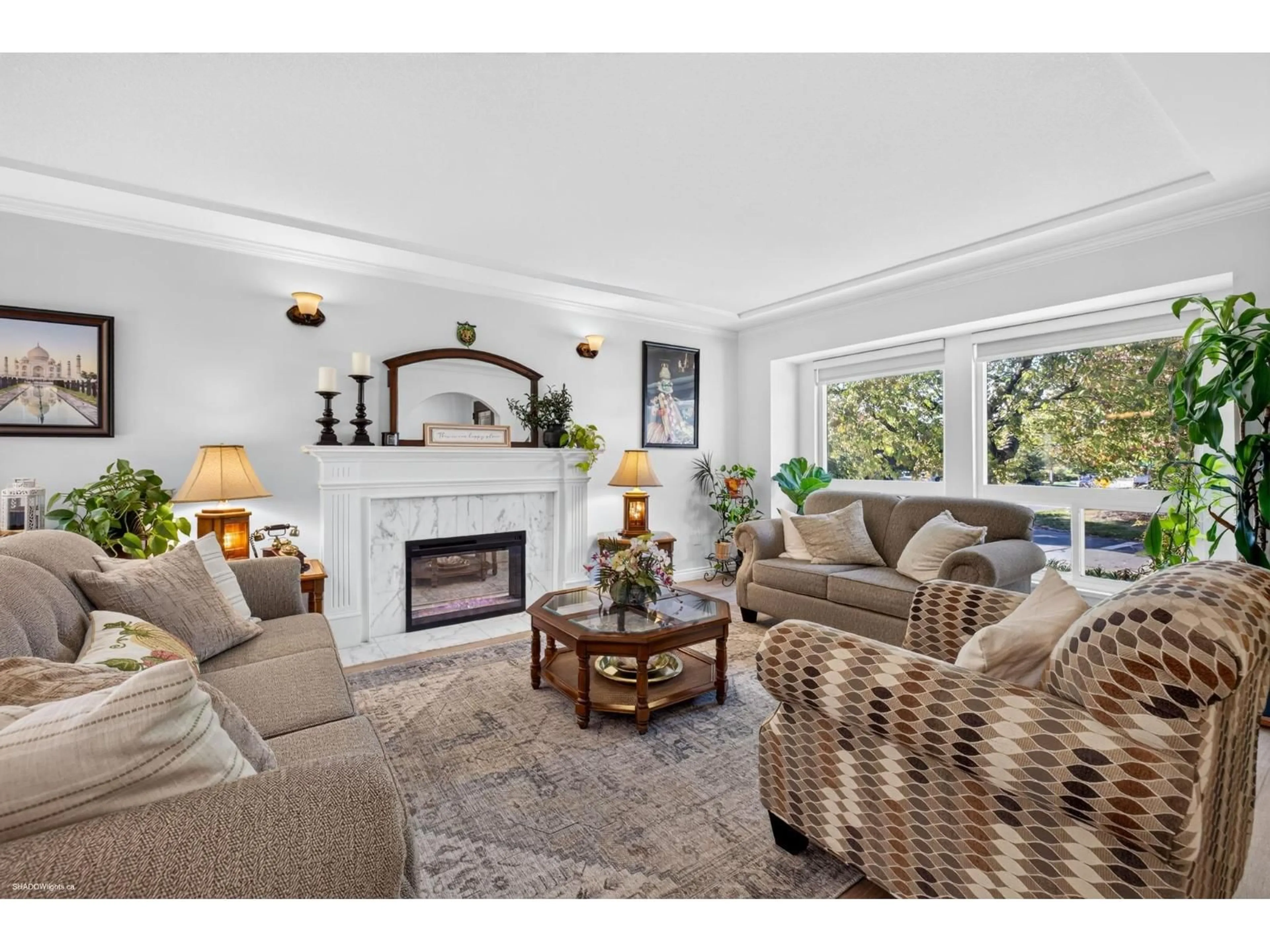Living room with furniture, unknown for 6308 122A STREET, Surrey British Columbia V3X3G6
