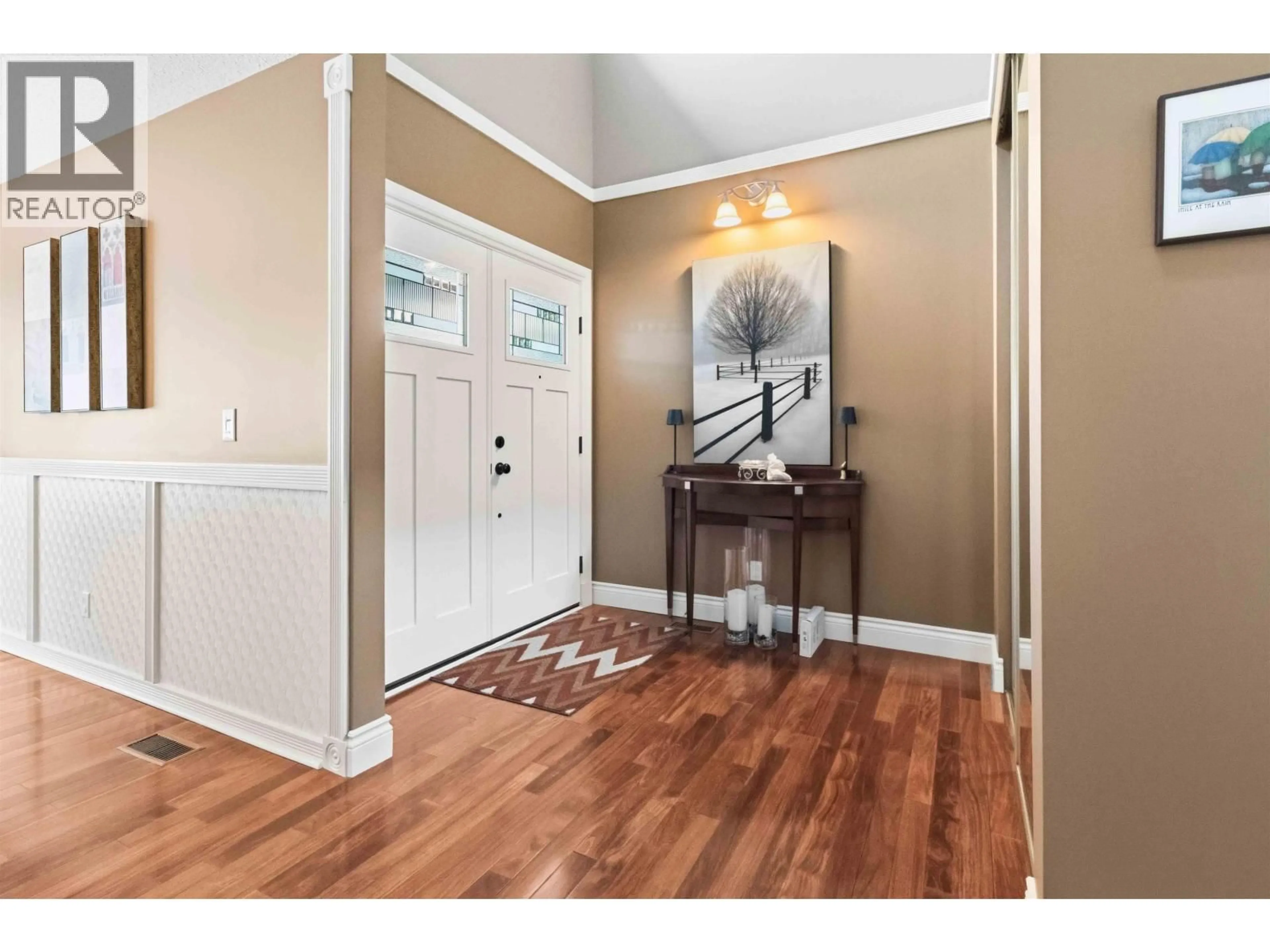 Indoor entryway for 1336 CIMARRON DRIVE, Coquitlam British Columbia V3B7E5