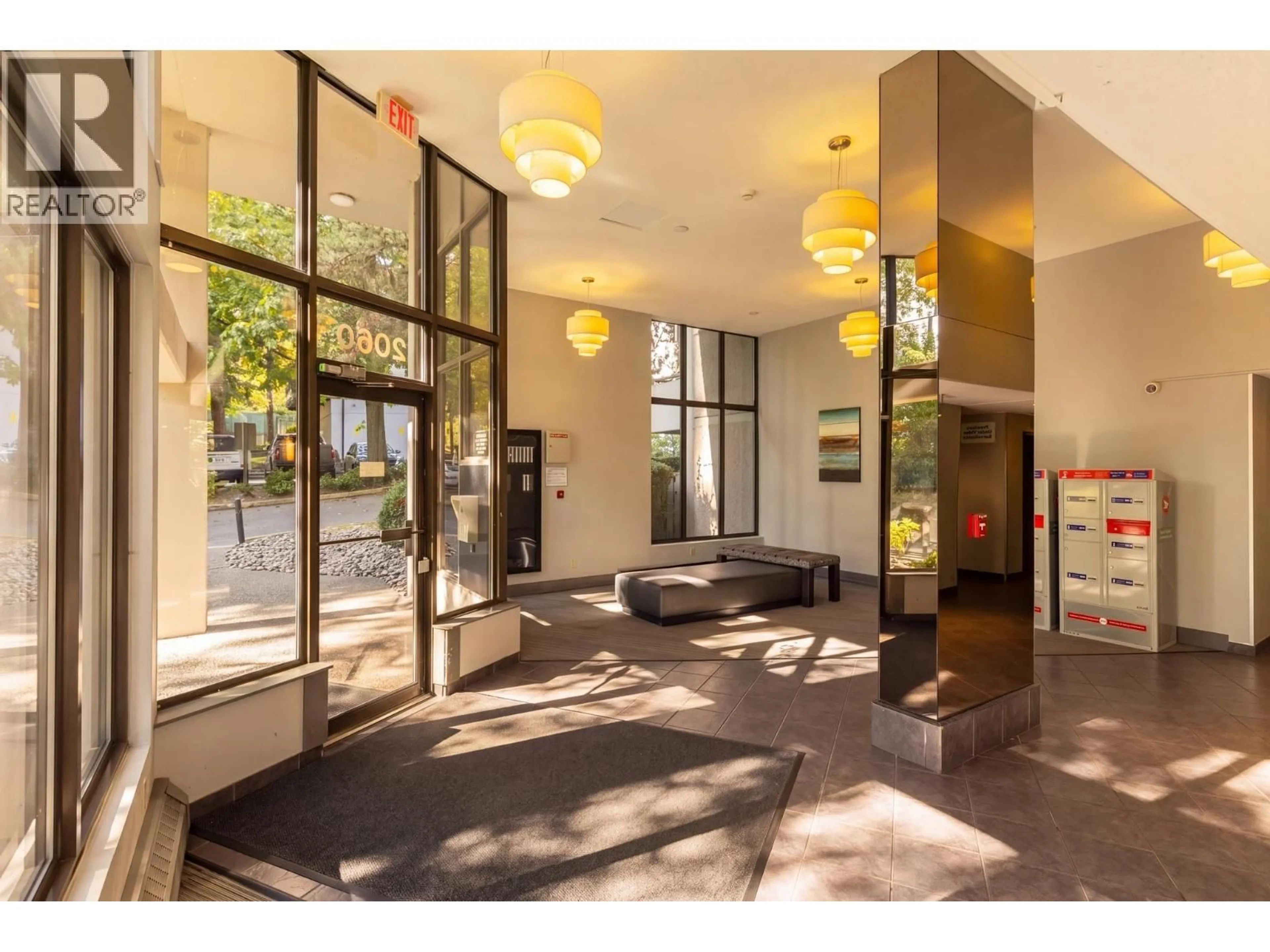Lobby for 1303 - 2060 BELLWOOD AVENUE, Burnaby British Columbia V5B4V2