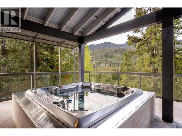 2817 CLIFFTOP LANE, Whistler 4