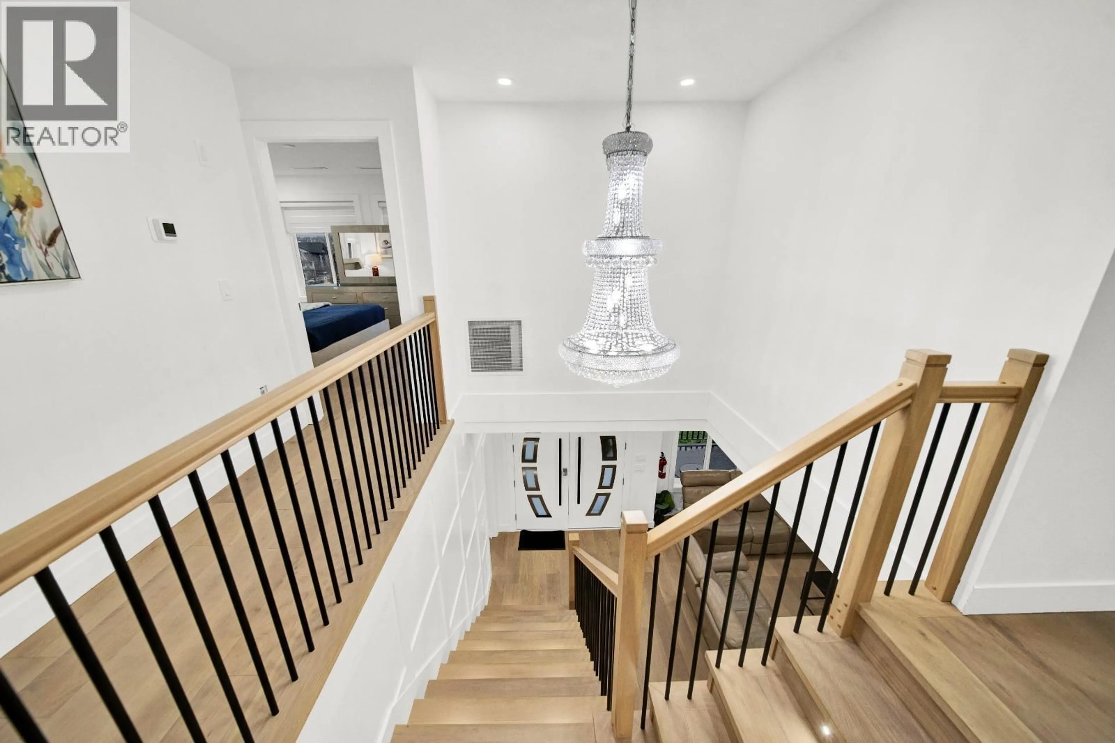 Stairs for 264 HUME STREET, New Westminster British Columbia V3M5N5