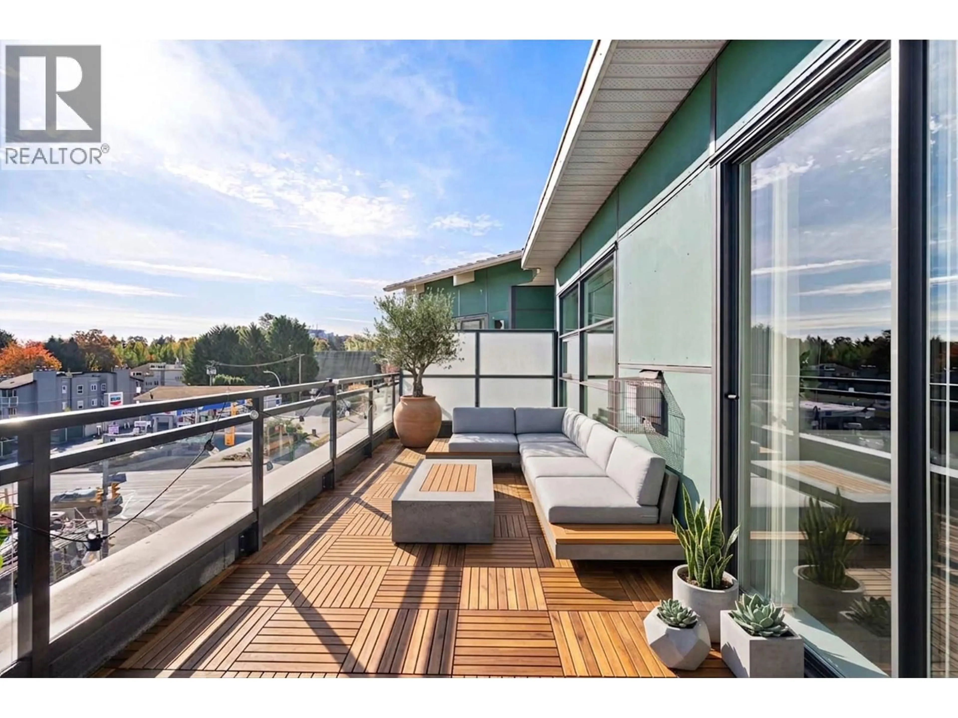 Balcony in the apartment, unknown for 406 - 3255 SMITH AVENUE, Burnaby British Columbia V5G2S9