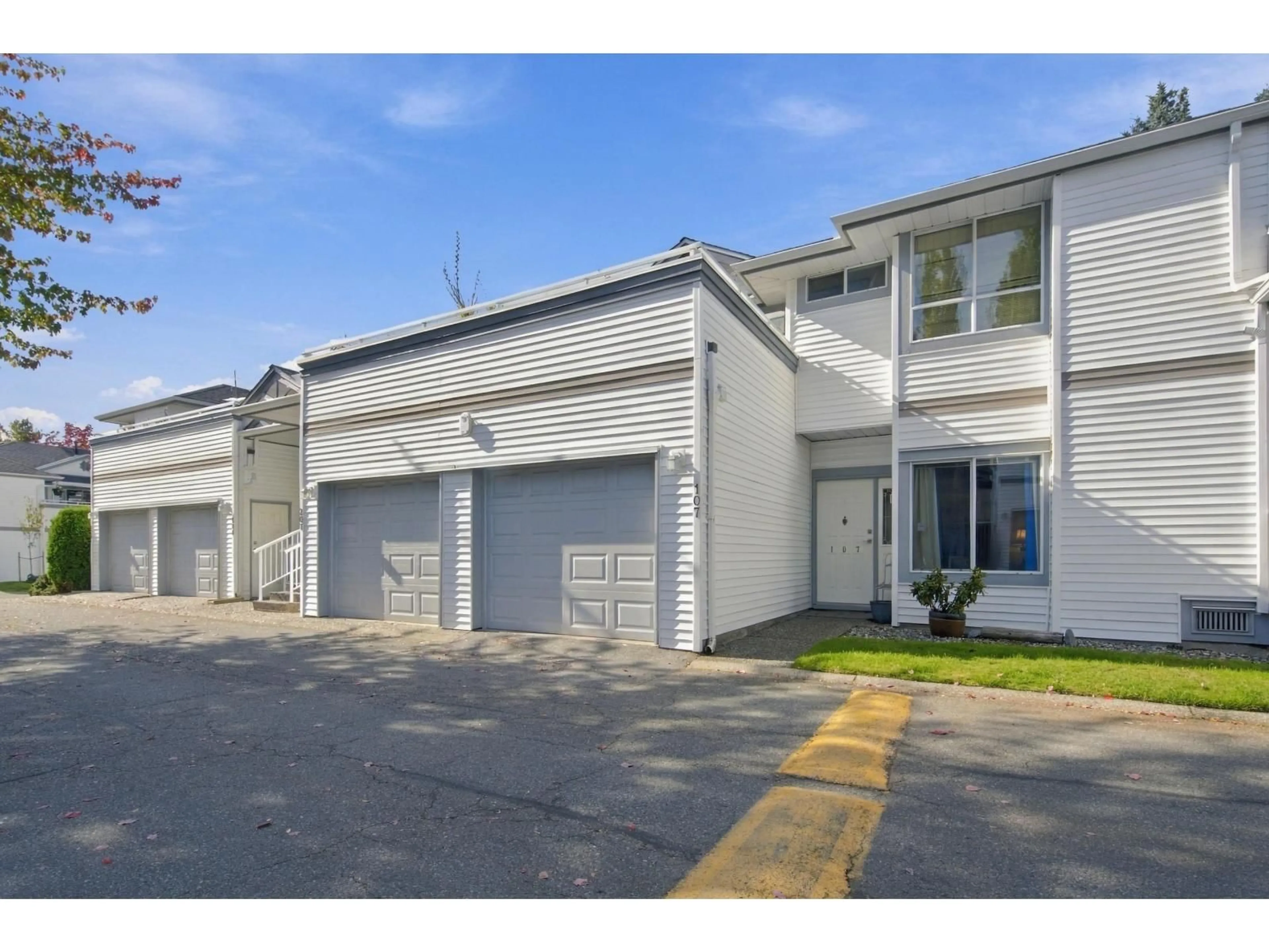 Unknown for 107 - 13895 102 AVENUE, Surrey British Columbia V3T1P2