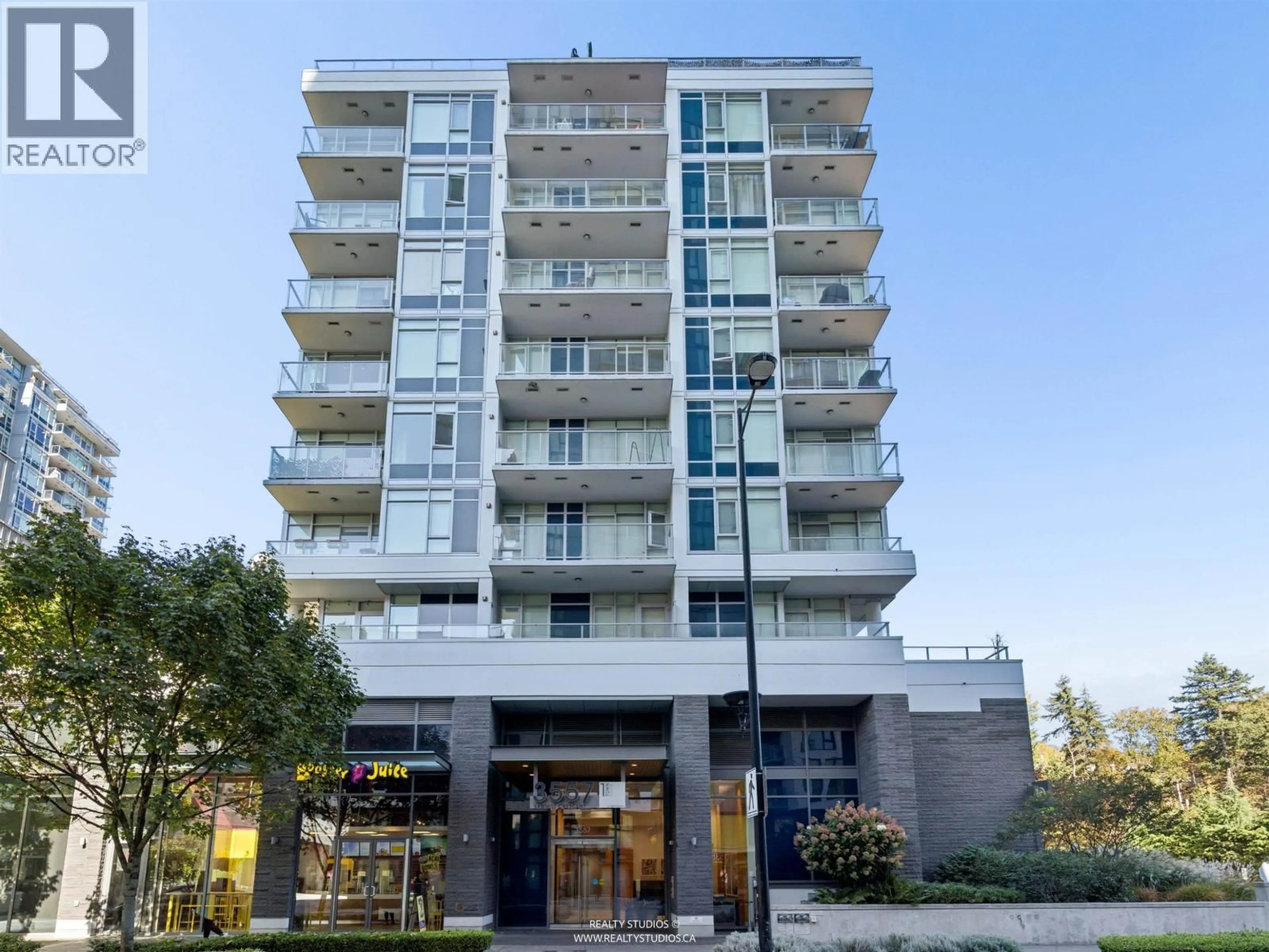 Indoor foyer for 701 - 3557 SAWMILL CRESCENT, Vancouver British Columbia V5S0E2