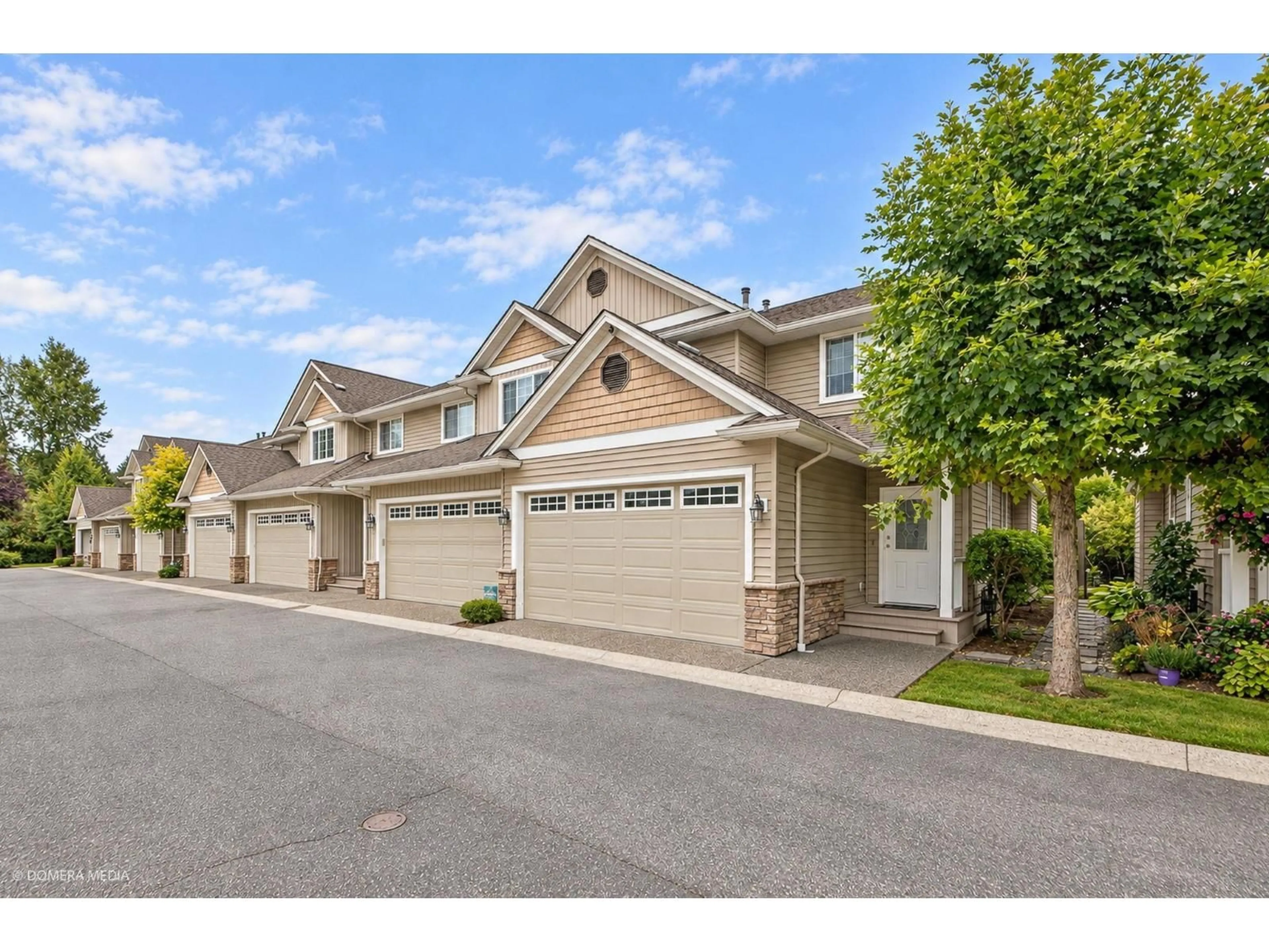 Unknown for 4 - 32849 EGGLESTONE AVENUE, Mission British Columbia V2V7S1