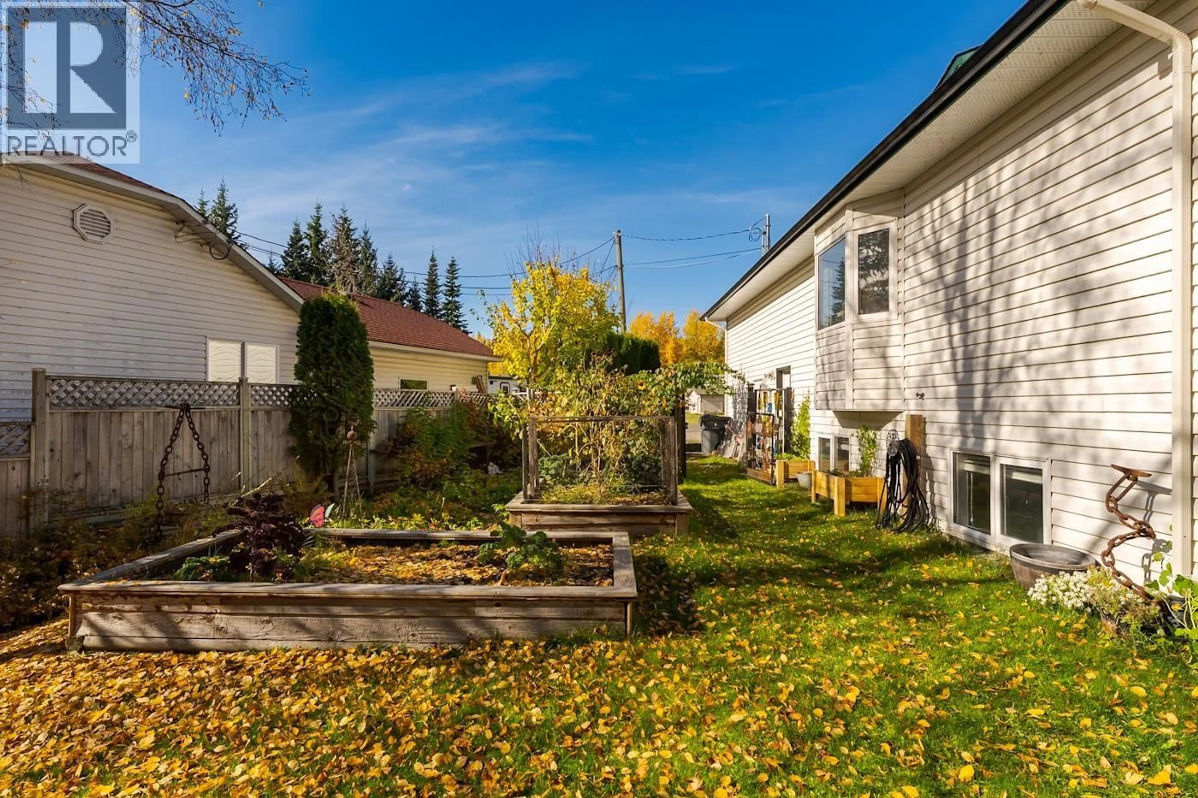 Patio, street for 6060 SPRINGALL CRESCENT, Prince George British Columbia V2K4W6