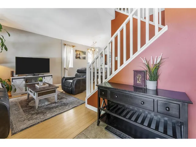 14876 56A AVENUE, Surrey 2
