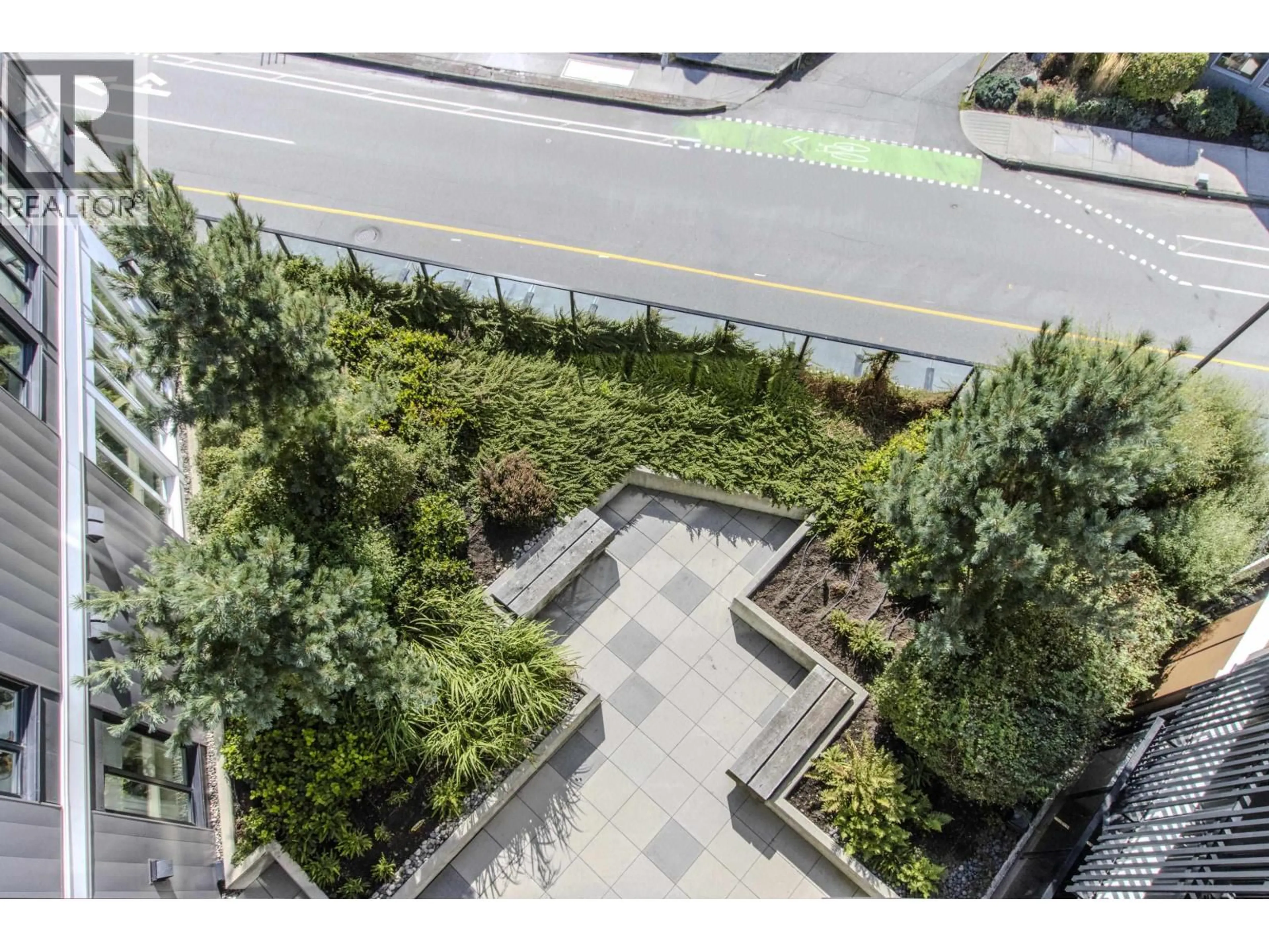 A pic from outside/outdoor area/front of a property/back of a property/a pic from drone, street for 509 - 1365 PEMBERTON AVENUE, Squamish British Columbia V8B1B7
