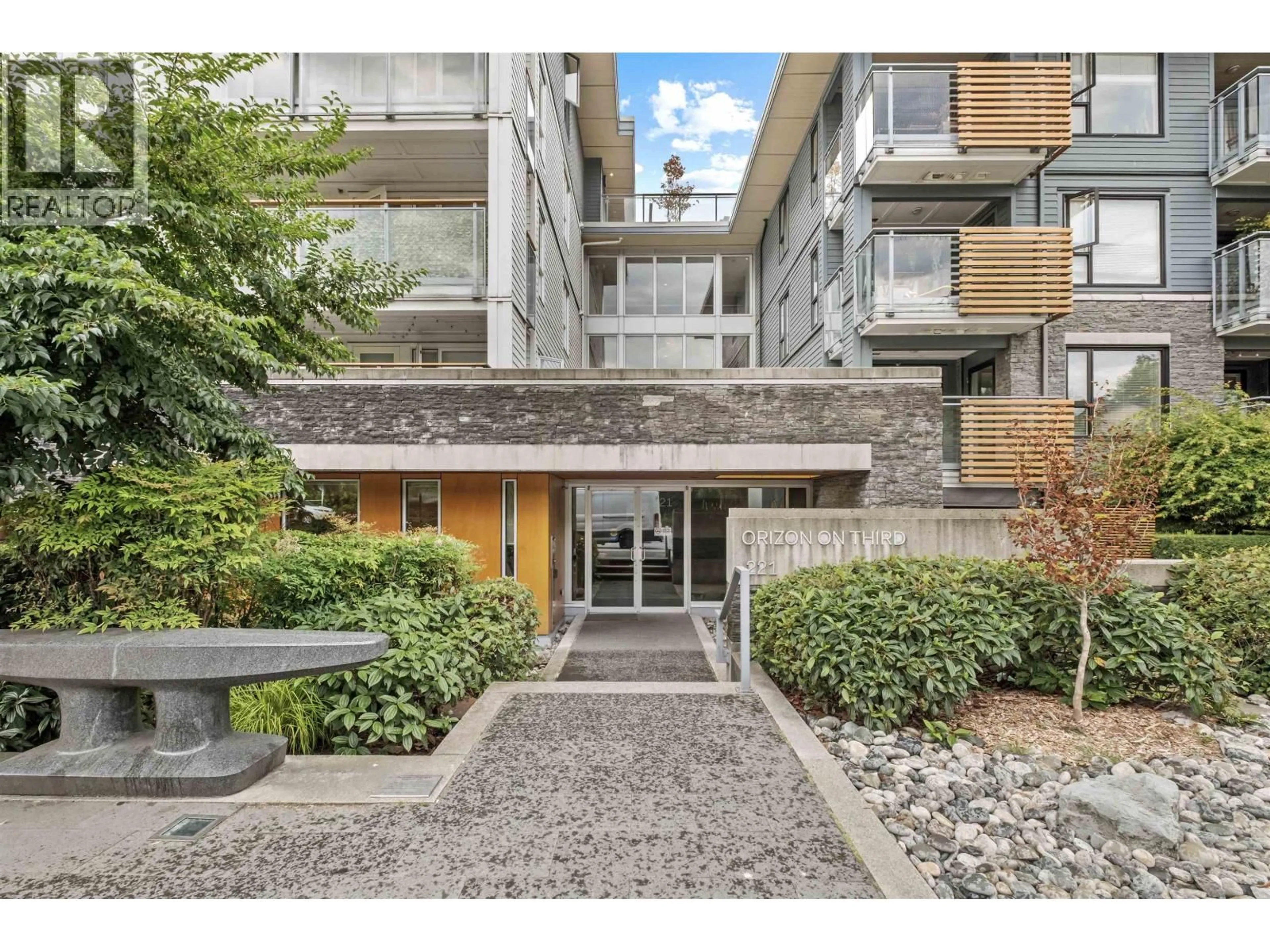 Unknown for 414 - 221 3RD STREET, North Vancouver British Columbia V7L0C1