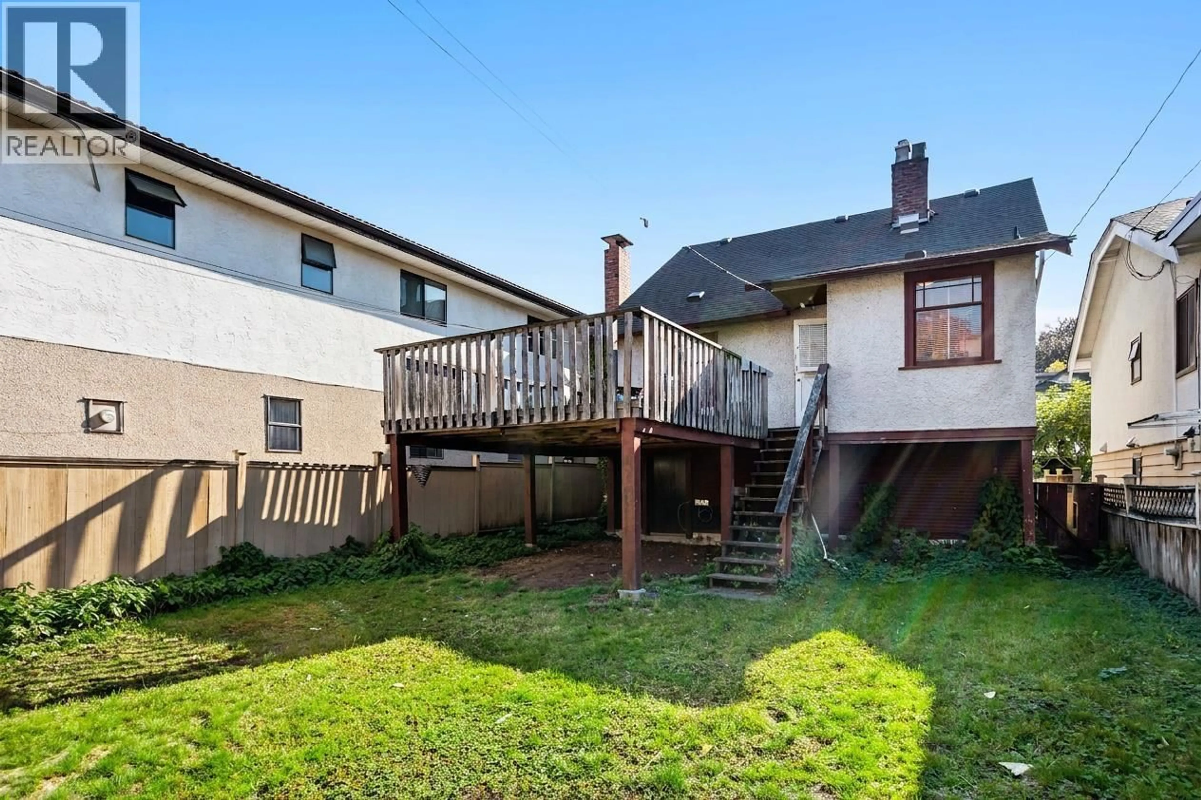 Patio, unknown for 3433 12TH AVENUE, Vancouver British Columbia V6R2N2