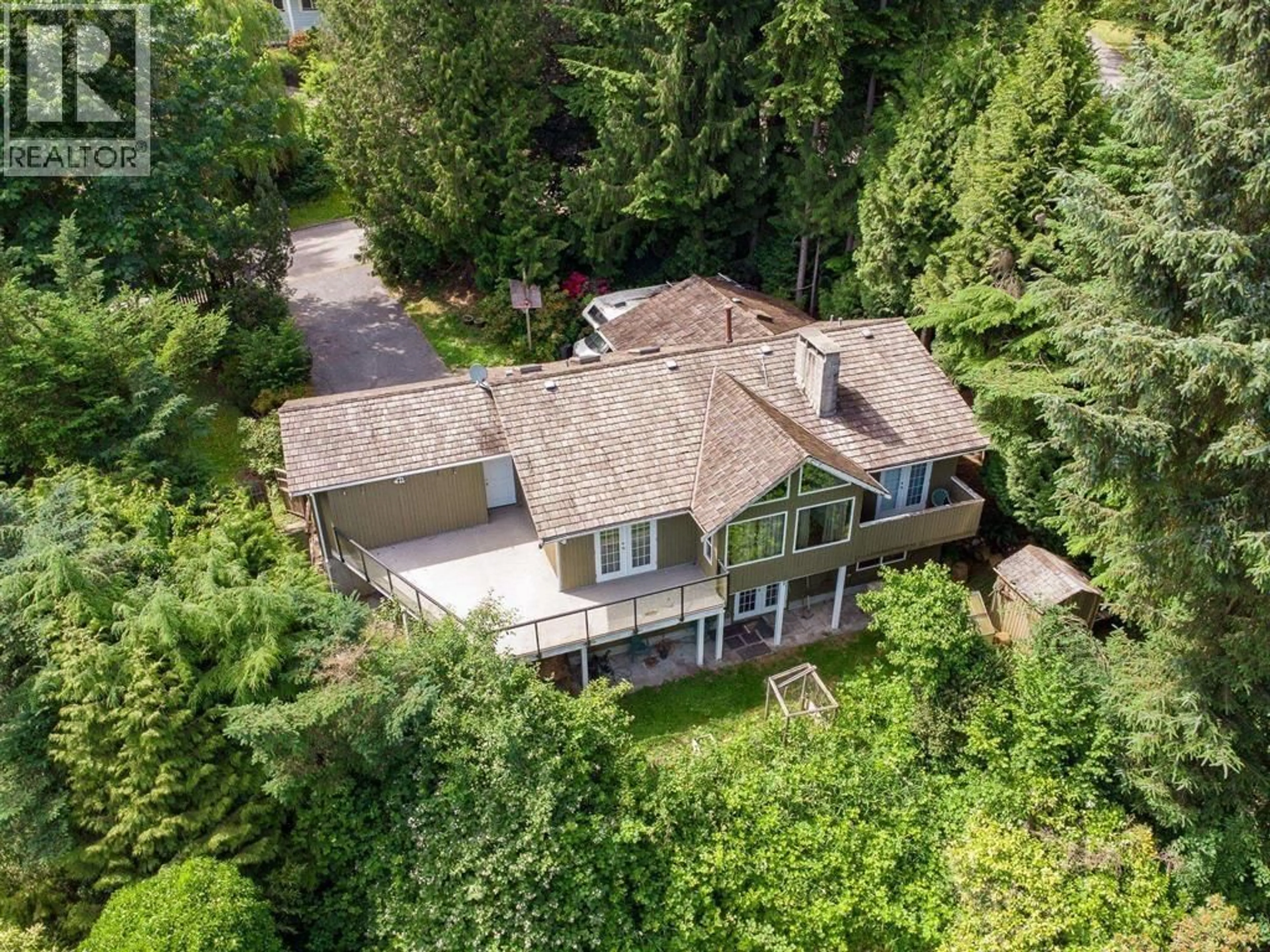 A pic from outside/outdoor area/front of a property/back of a property/a pic from drone, unknown for 1890 CHARLES STREET, Port Moody British Columbia V3H2M3