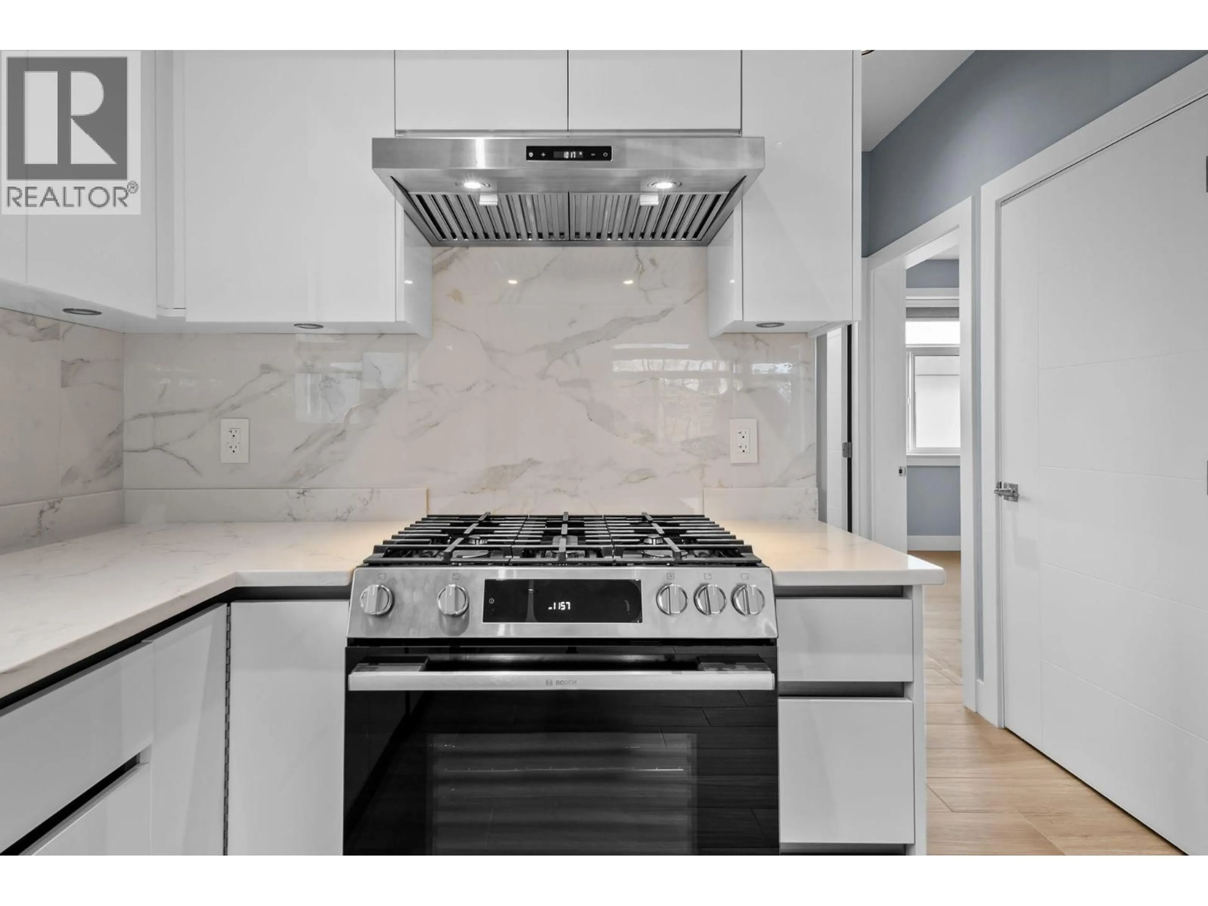 Unknown for 3 - 2557 KING EDWARD STREET, Vancouver British Columbia V6L1T5