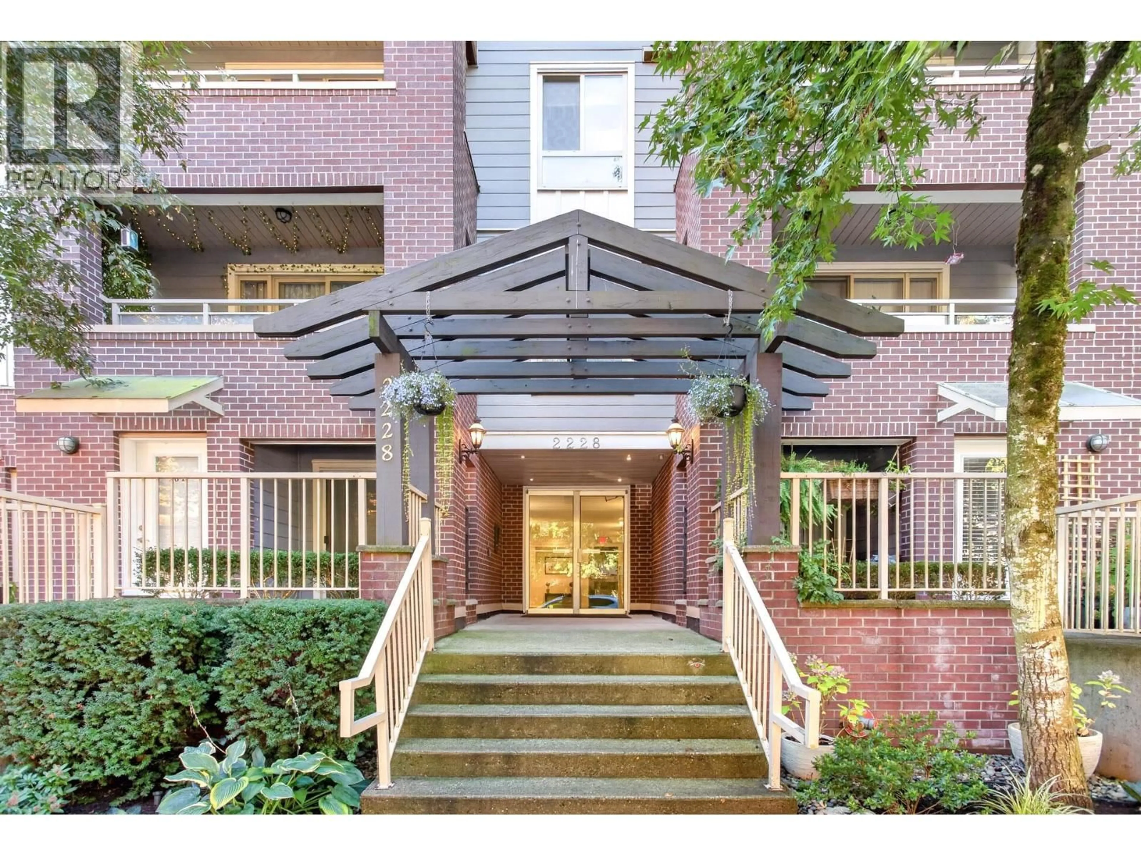 Indoor foyer for 107 - 2228 WELCHER AVENUE, Port Coquitlam British Columbia V3C1X3