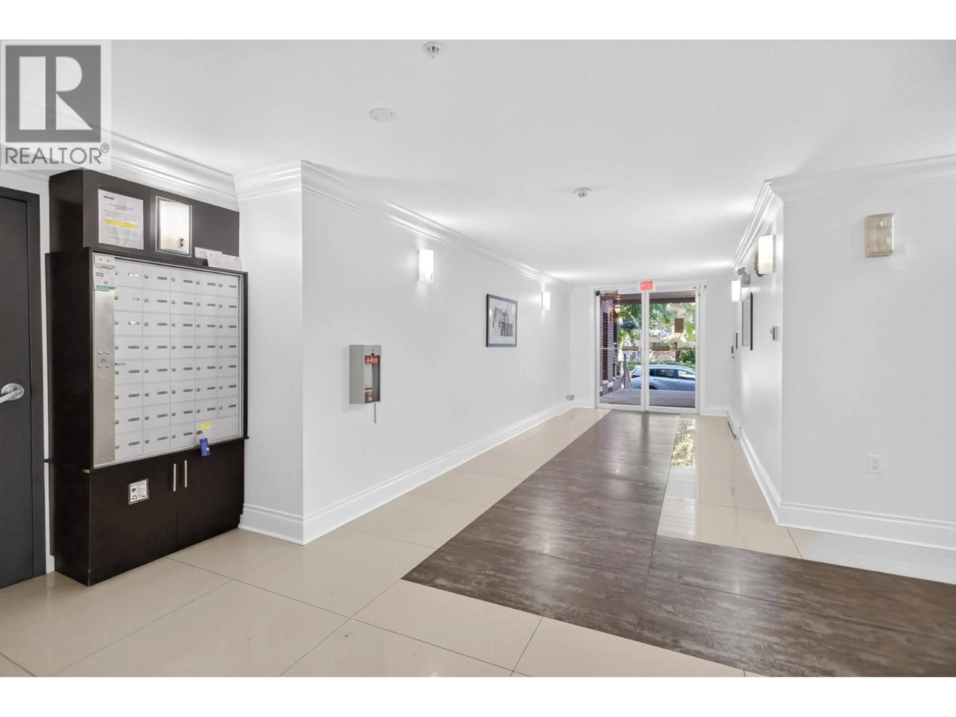Indoor foyer for 107 - 2228 WELCHER AVENUE, Port Coquitlam British Columbia V3C1X3