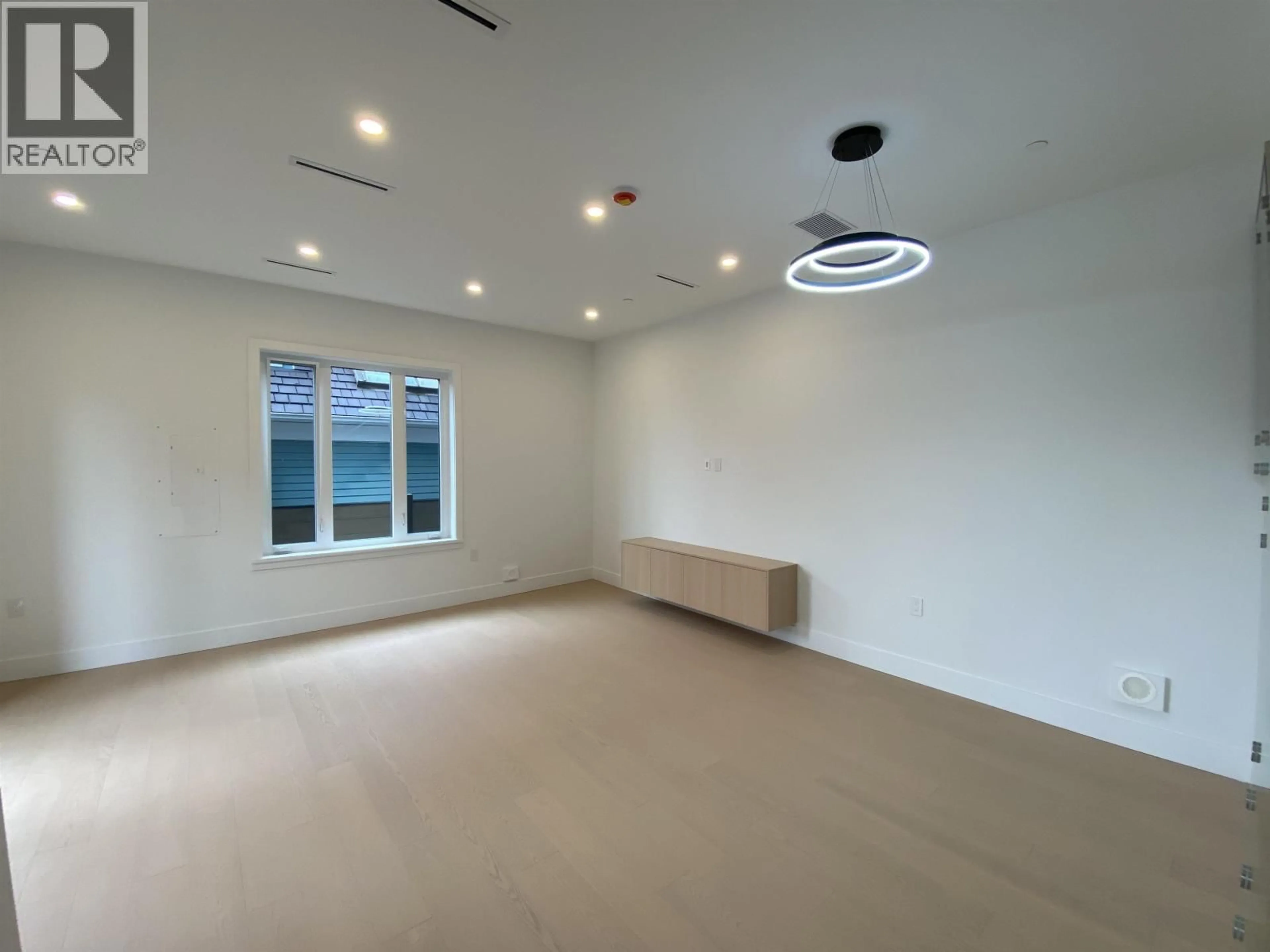 A pic of a room for 2 - 2452 HARRISON DRIVE, Vancouver British Columbia V5P2P8