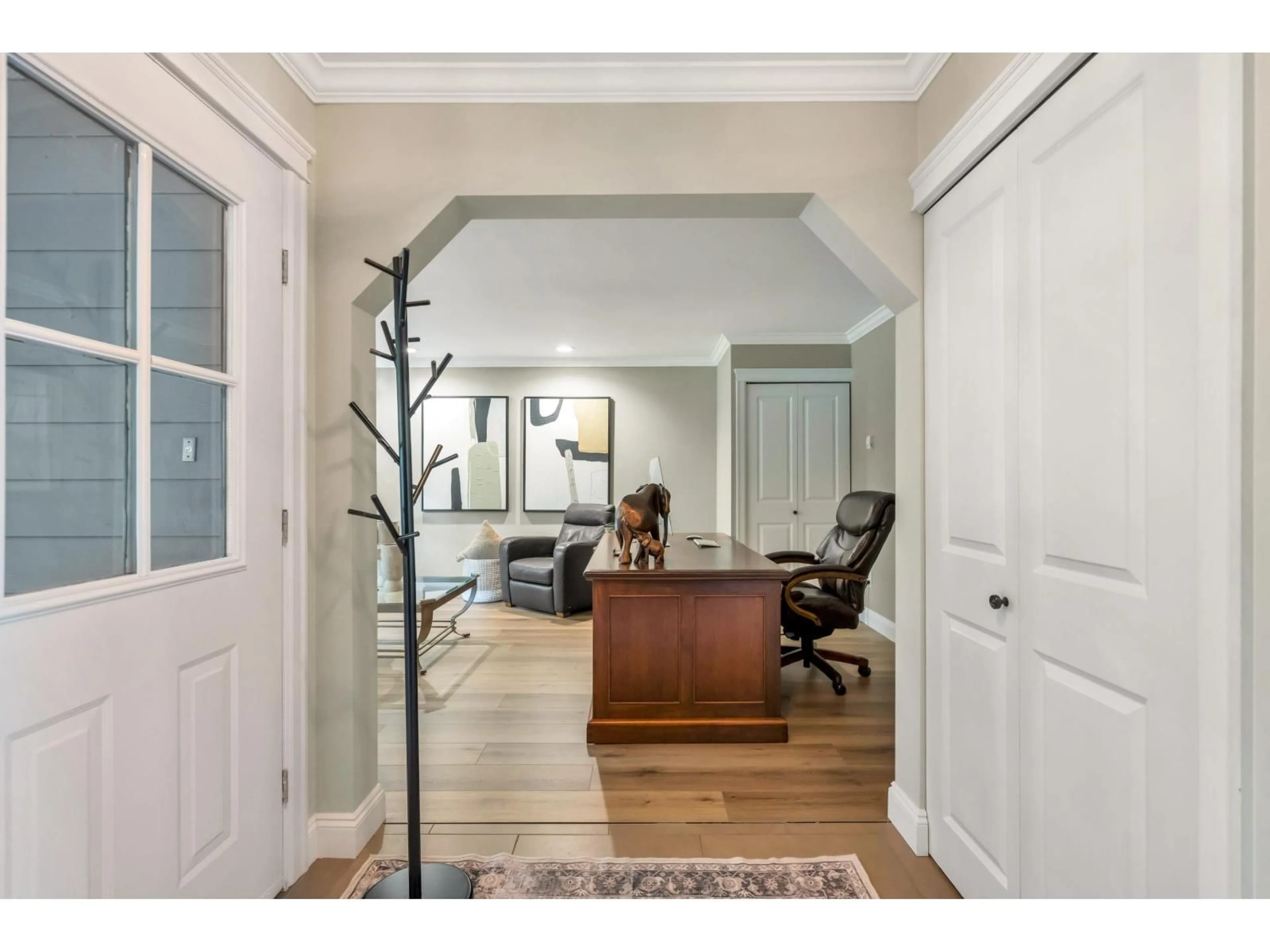 Indoor entryway for 3152 204 STREET, Langley British Columbia V2Z2C7