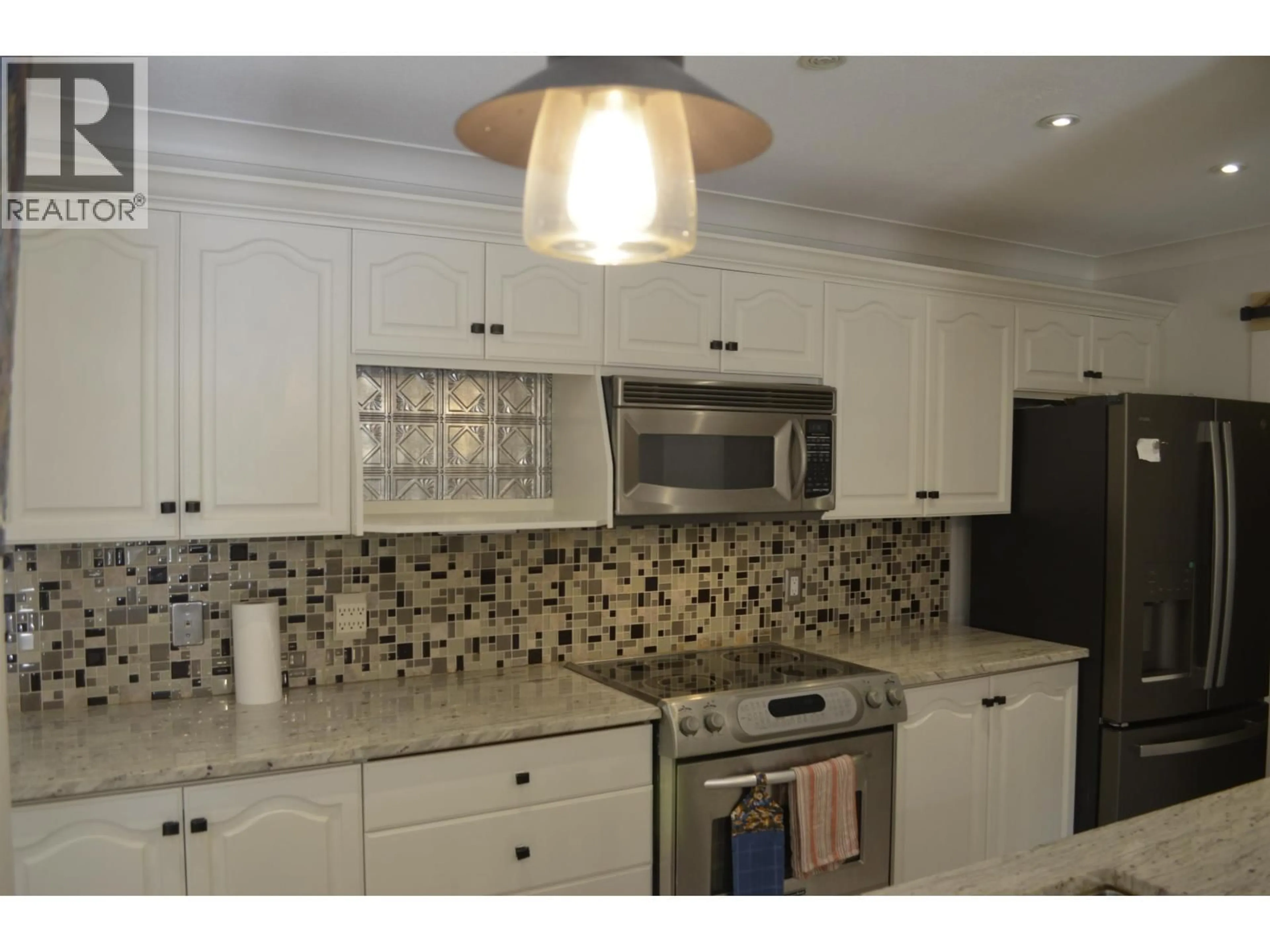 Unknown for 110 - 3176 PLATEAU BOULEVARD, Coquitlam British Columbia V3E3J2