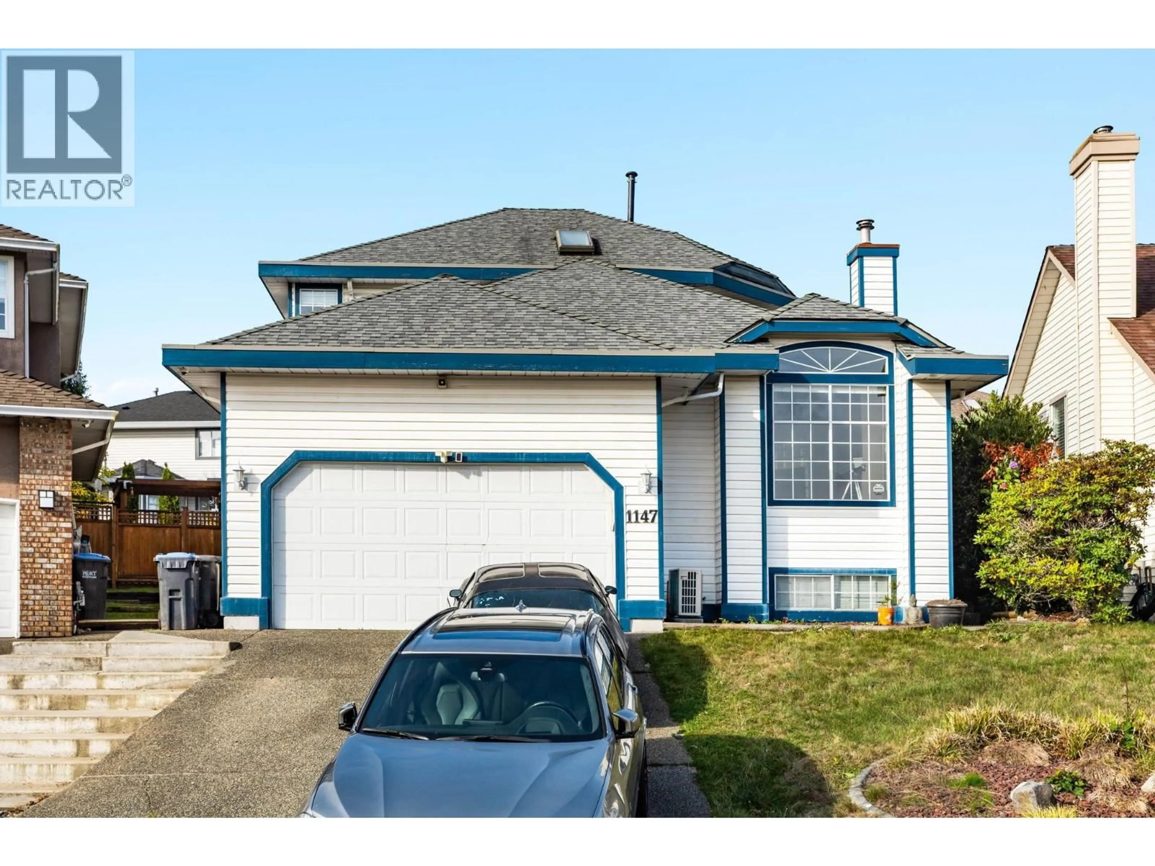 Home with vinyl exterior material, street for 1147 EARLS COURT, Port Coquitlam British Columbia V3C5N7