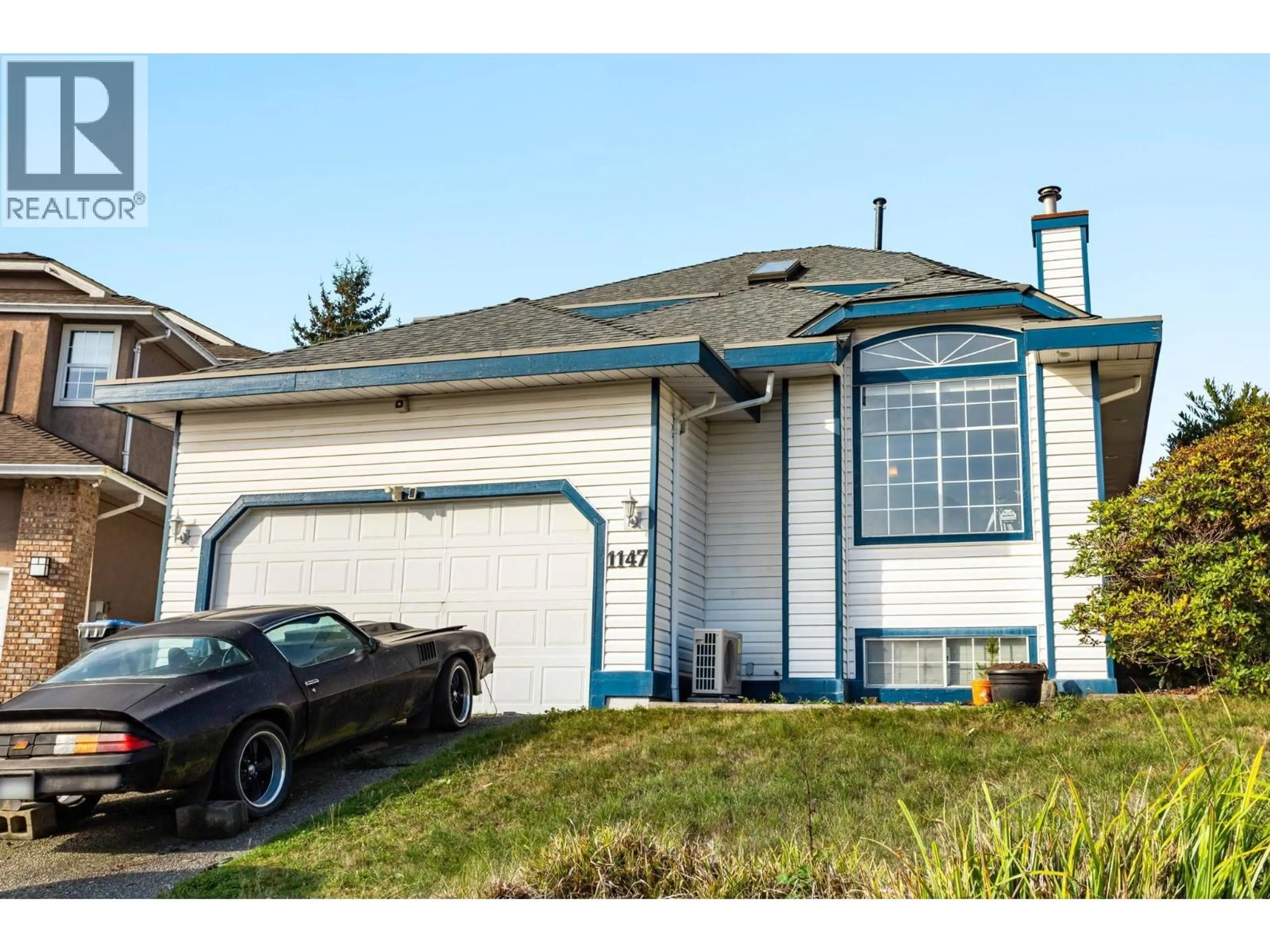 Home with vinyl exterior material, street for 1147 EARLS COURT, Port Coquitlam British Columbia V3C5N7