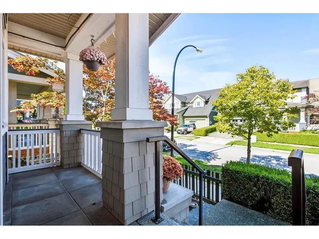 17294 0B AVENUE, Surrey 3