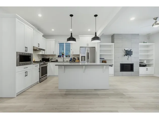 20315 82A AVENUE, Langley 5