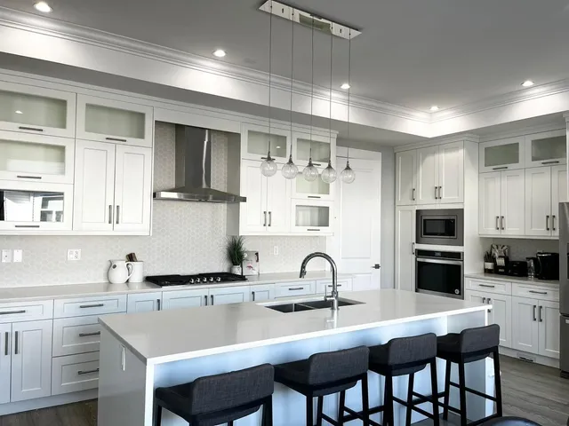 14271 61B AVENUE, Surrey 3