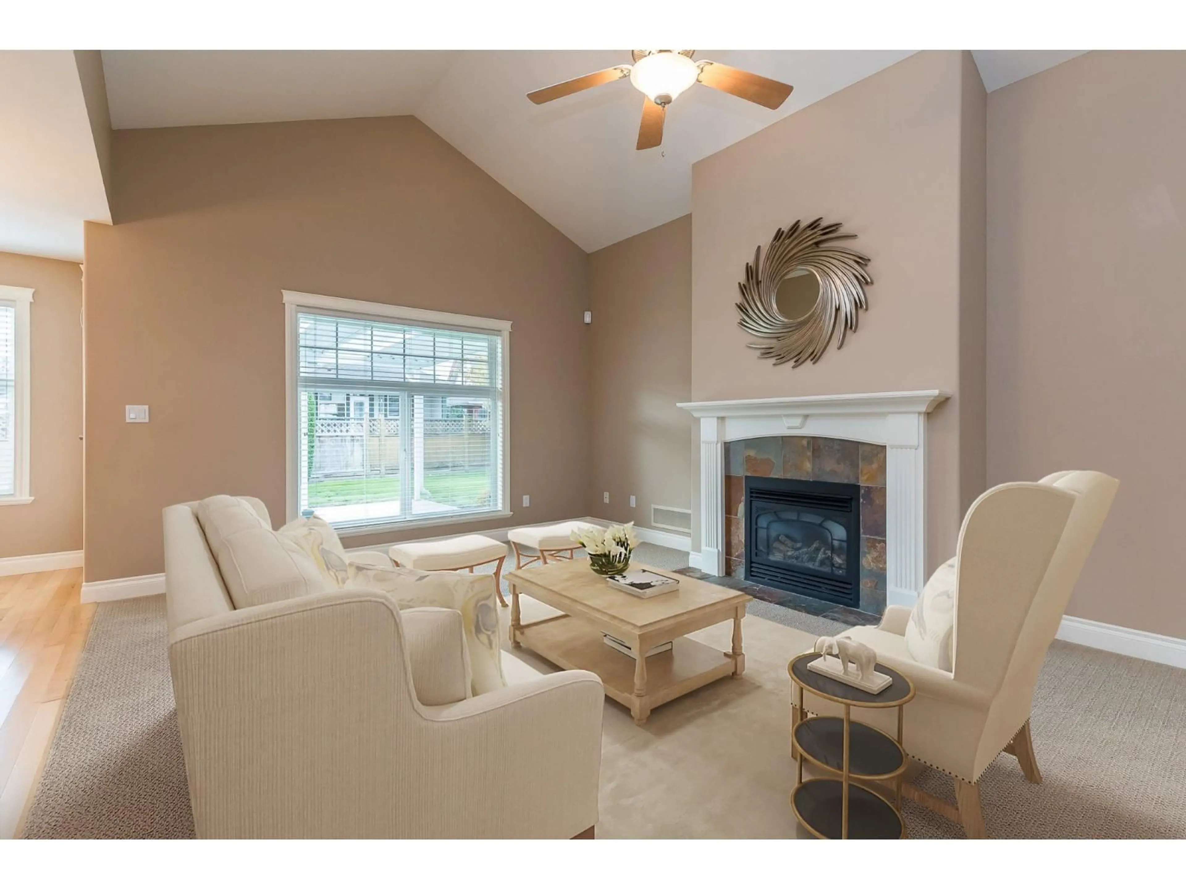 Living room with furniture, unknown for 25 - 45752 STEVENSON ROAD, Chilliwack British Columbia V2R5Y6