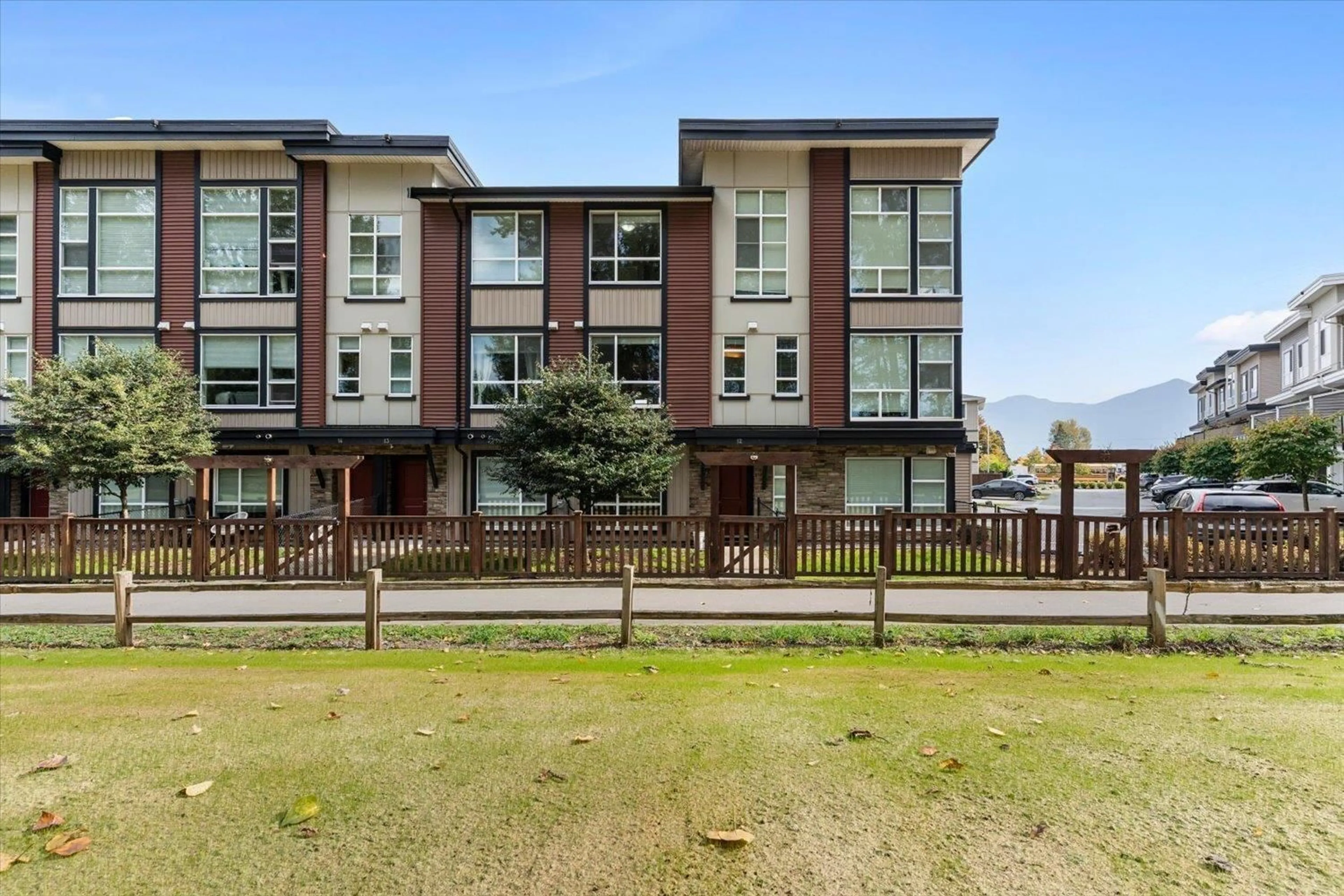 A pic from outside/outdoor area/front of a property/back of a property/a pic from drone, water/lake/river/ocean view for 12 - 8413 MIDTOWN WAY, Chilliwack British Columbia V2P2N1