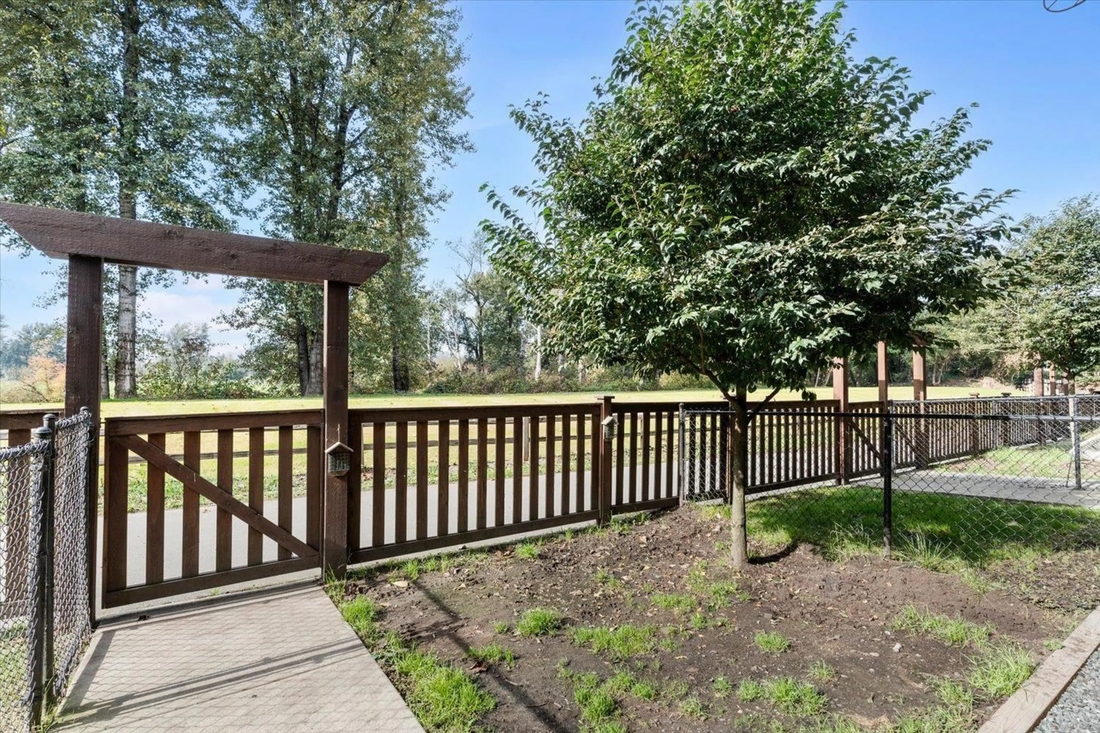 Patio, unknown for 12 - 8413 MIDTOWN WAY, Chilliwack British Columbia V2P2N1