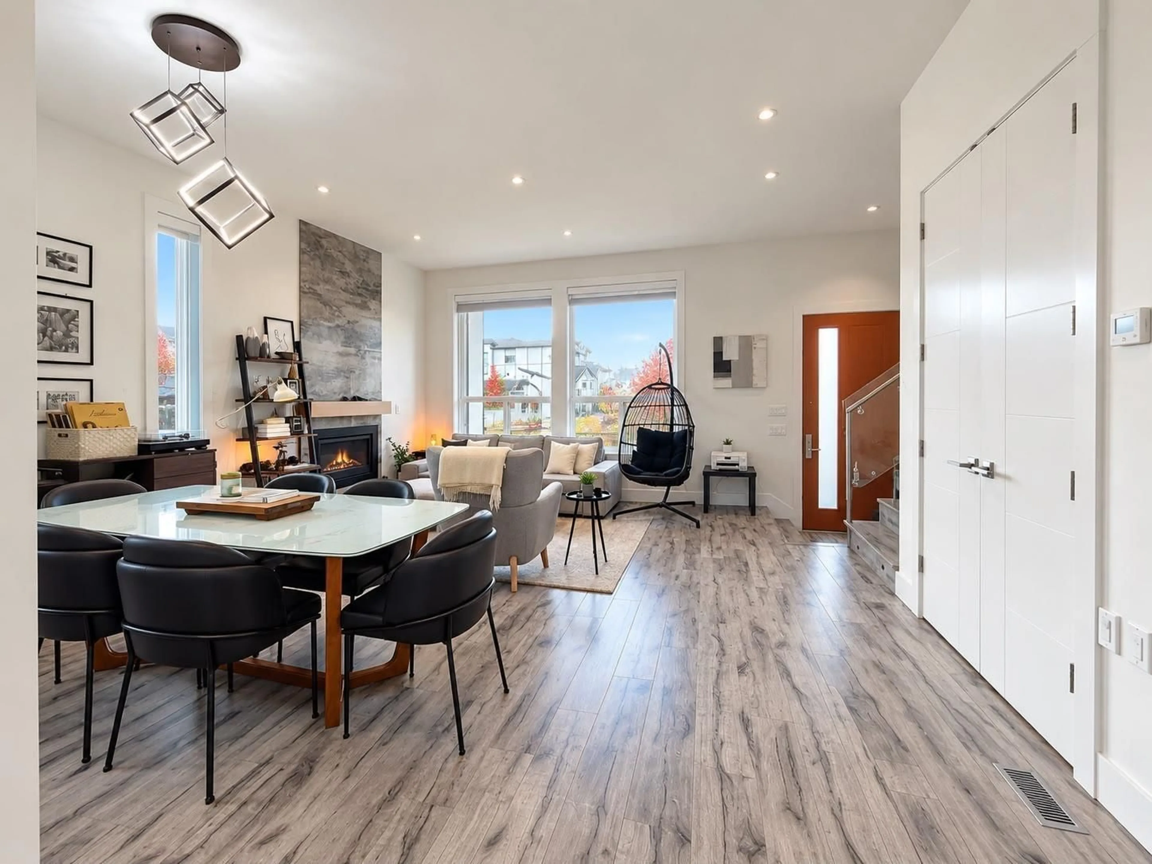 Unknown for 19305 71 AVENUE, Surrey British Columbia V4N1N2