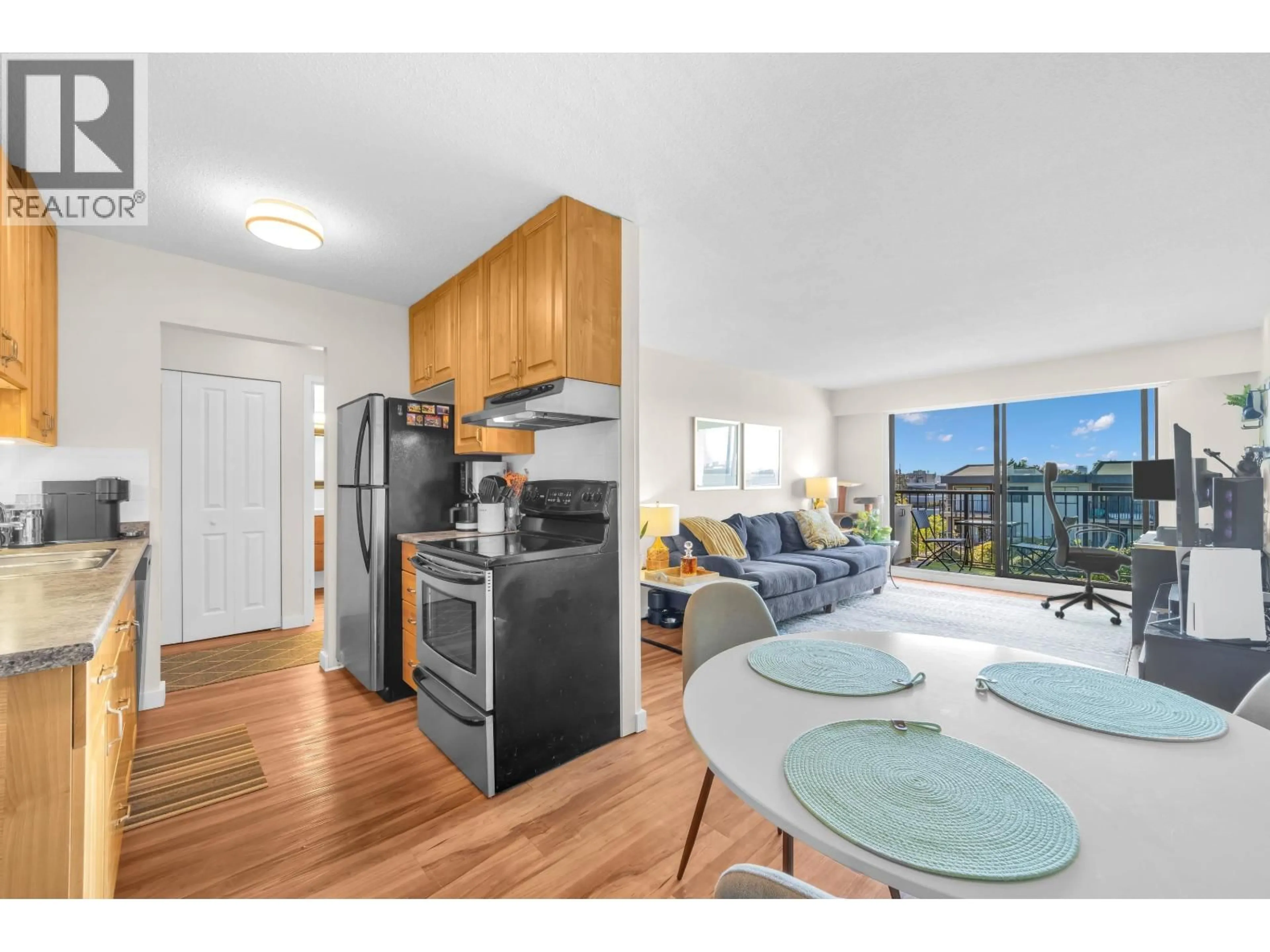 Standard kitchen, wood/laminate floor for 205 - 252 2ND STREET, North Vancouver British Columbia V7M1C8