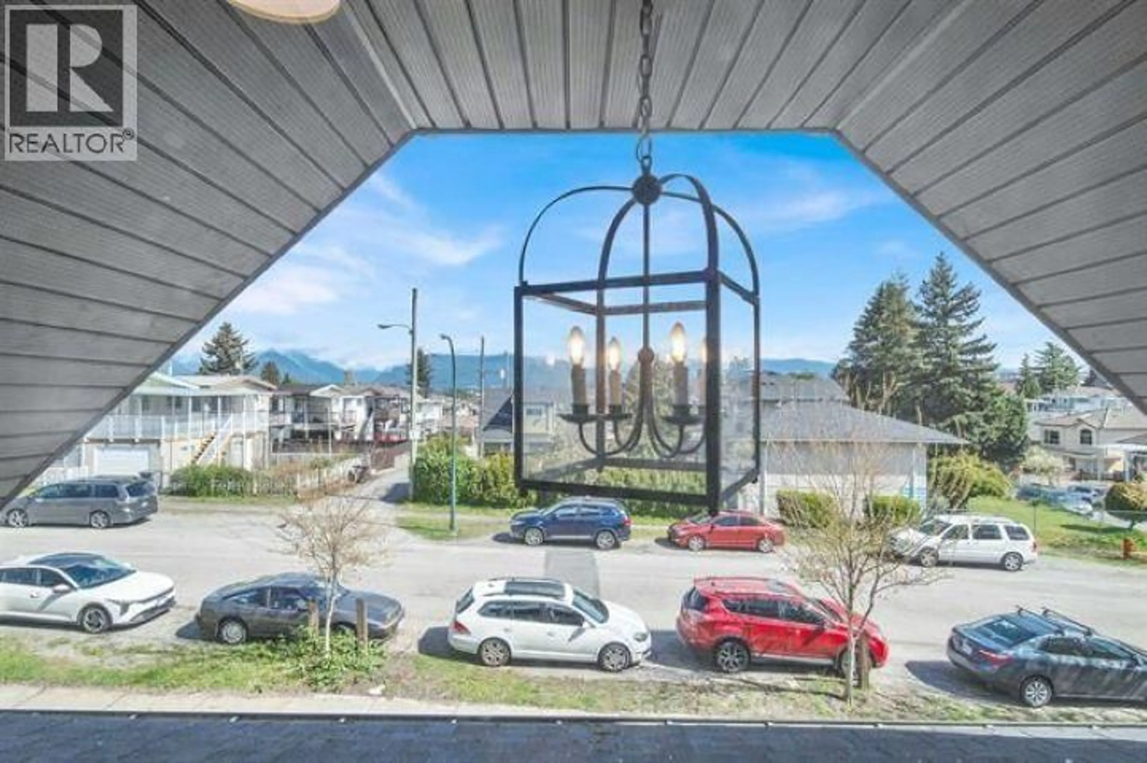 Patio, mountain view for 3128 KINGS AVENUE, Vancouver British Columbia V5R4T4