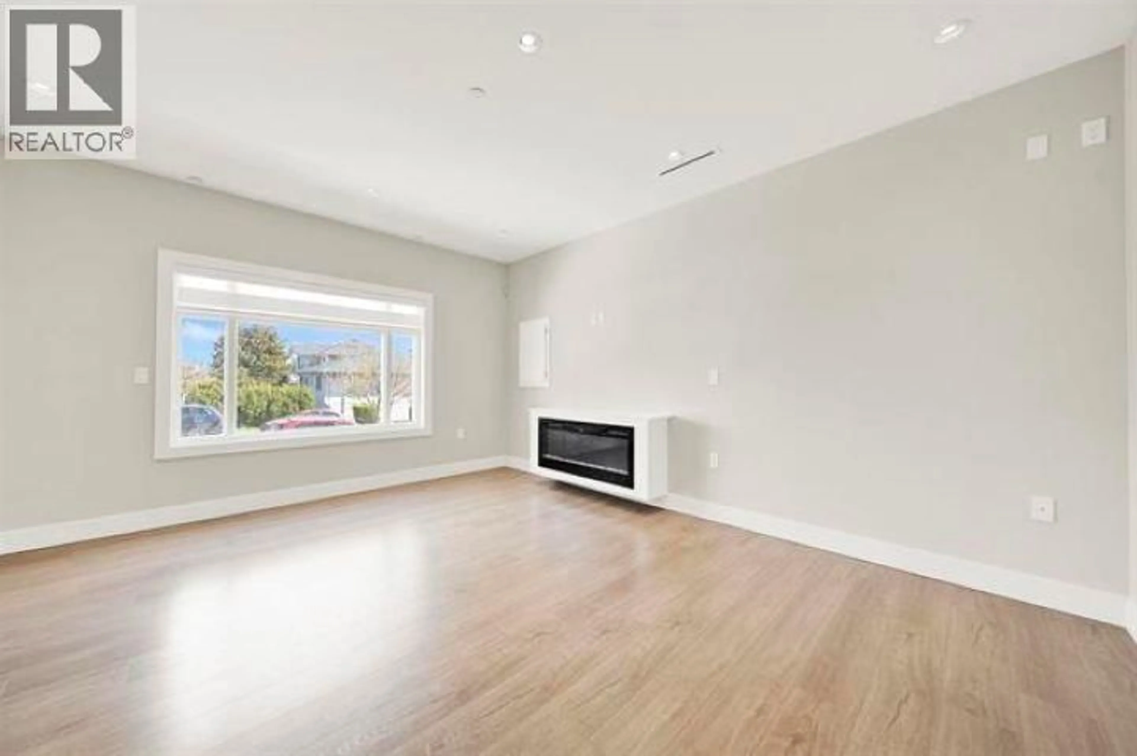 A pic of a room for 3128 KINGS AVENUE, Vancouver British Columbia V5R4T4