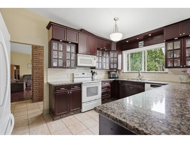 34017 MARSHALL ROAD, Abbotsford 4