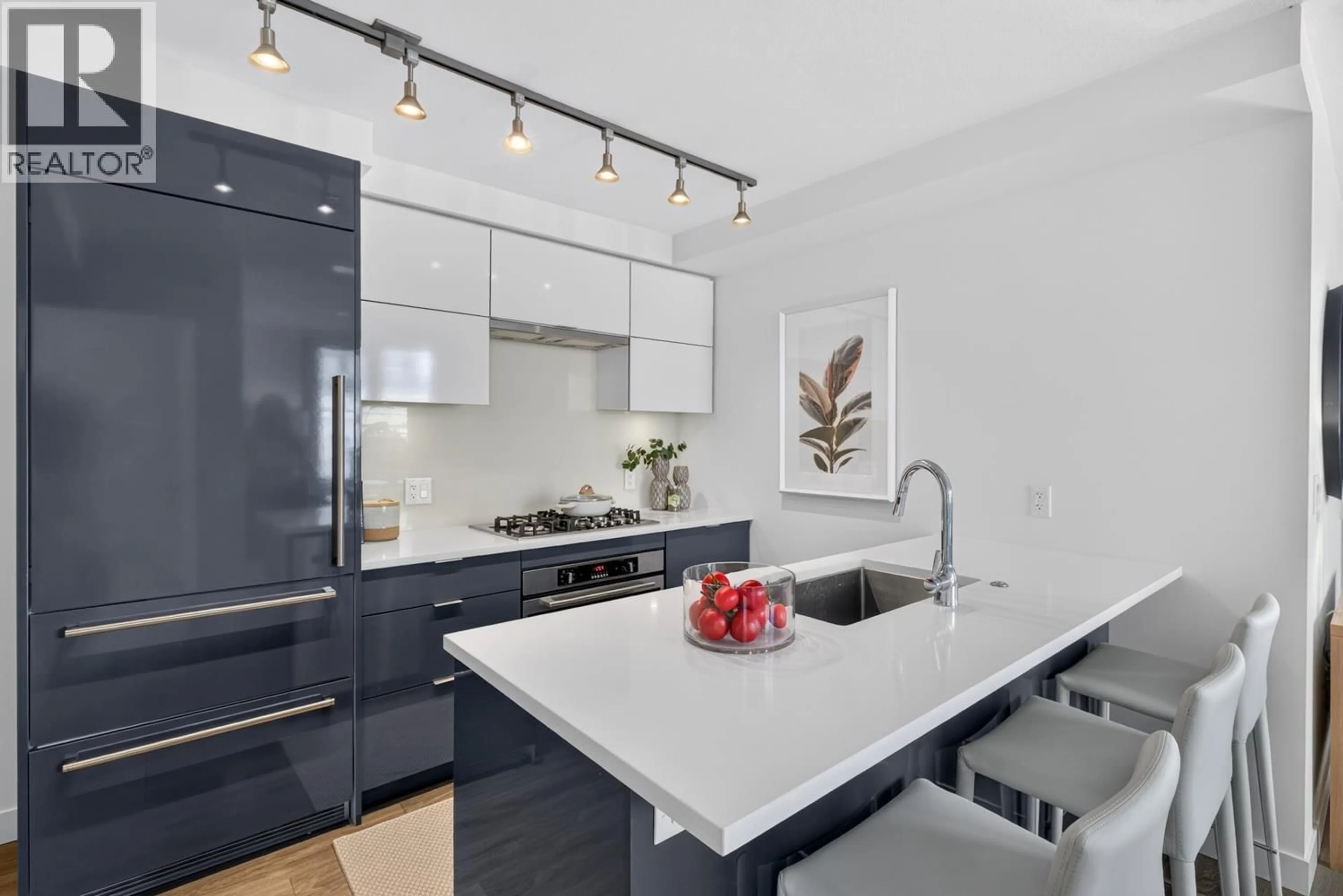 Contemporary kitchen, unknown for 509 - 238 BROADWAY, Vancouver British Columbia V5Y0L2
