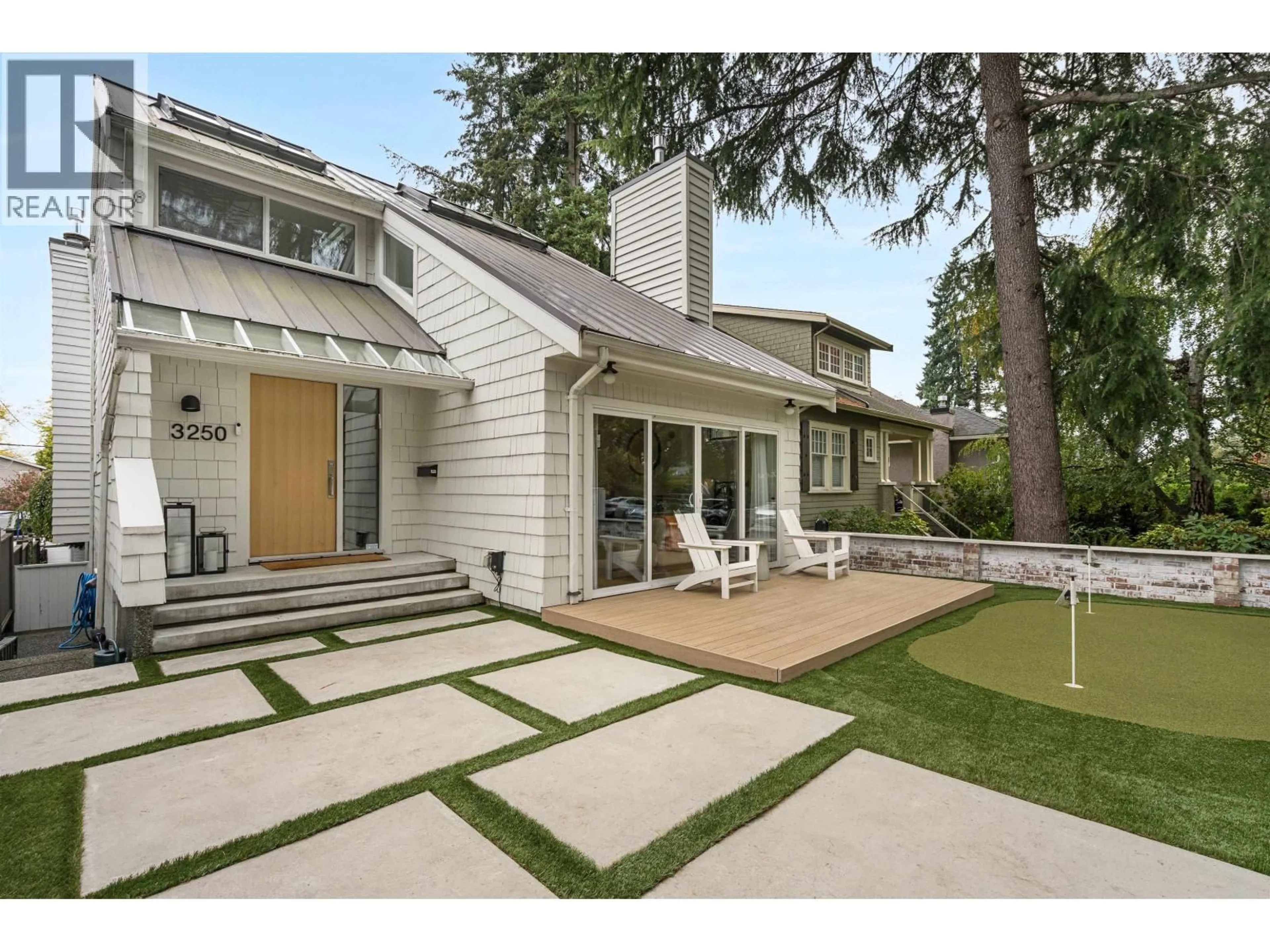 Unknown for 3250 37TH AVENUE, Vancouver British Columbia V6N2V4