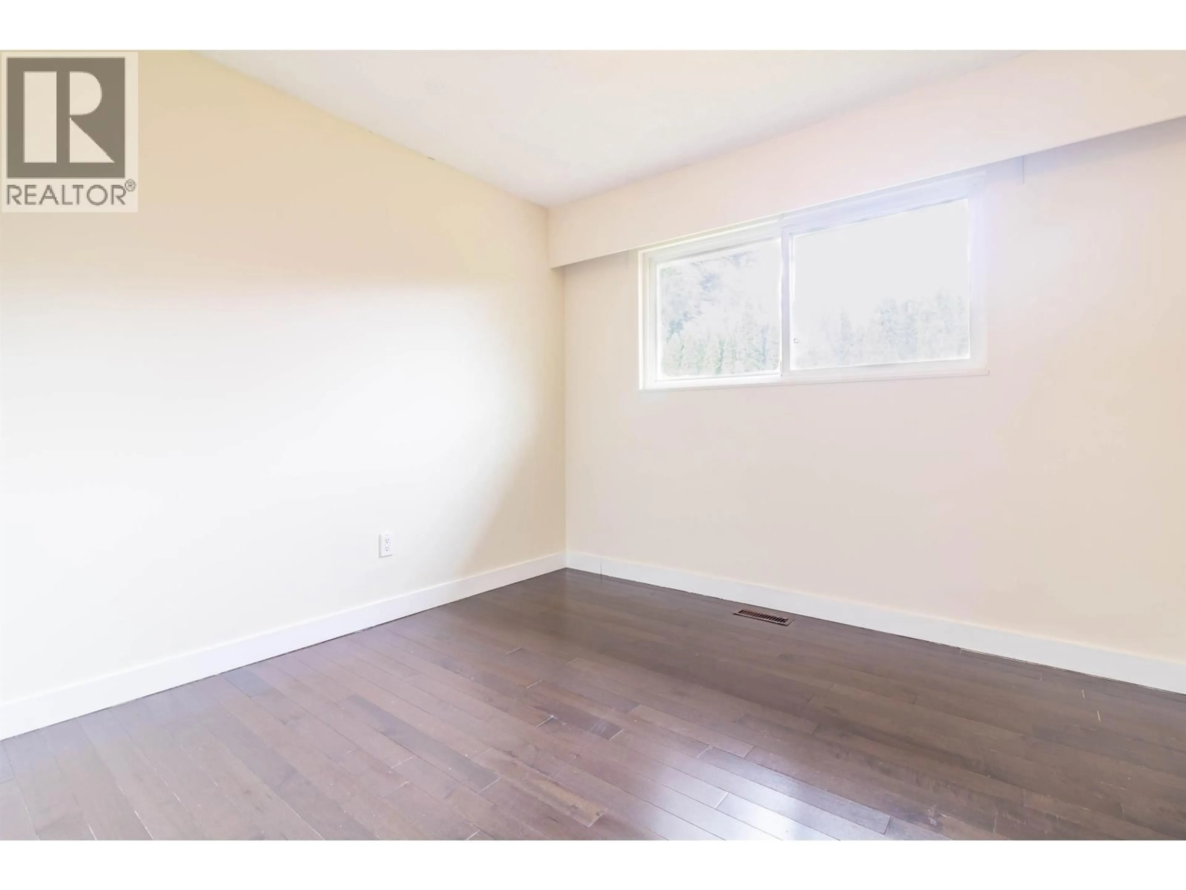 A pic of a room for 6093 6TH STREET, Burnaby British Columbia V5E3S2