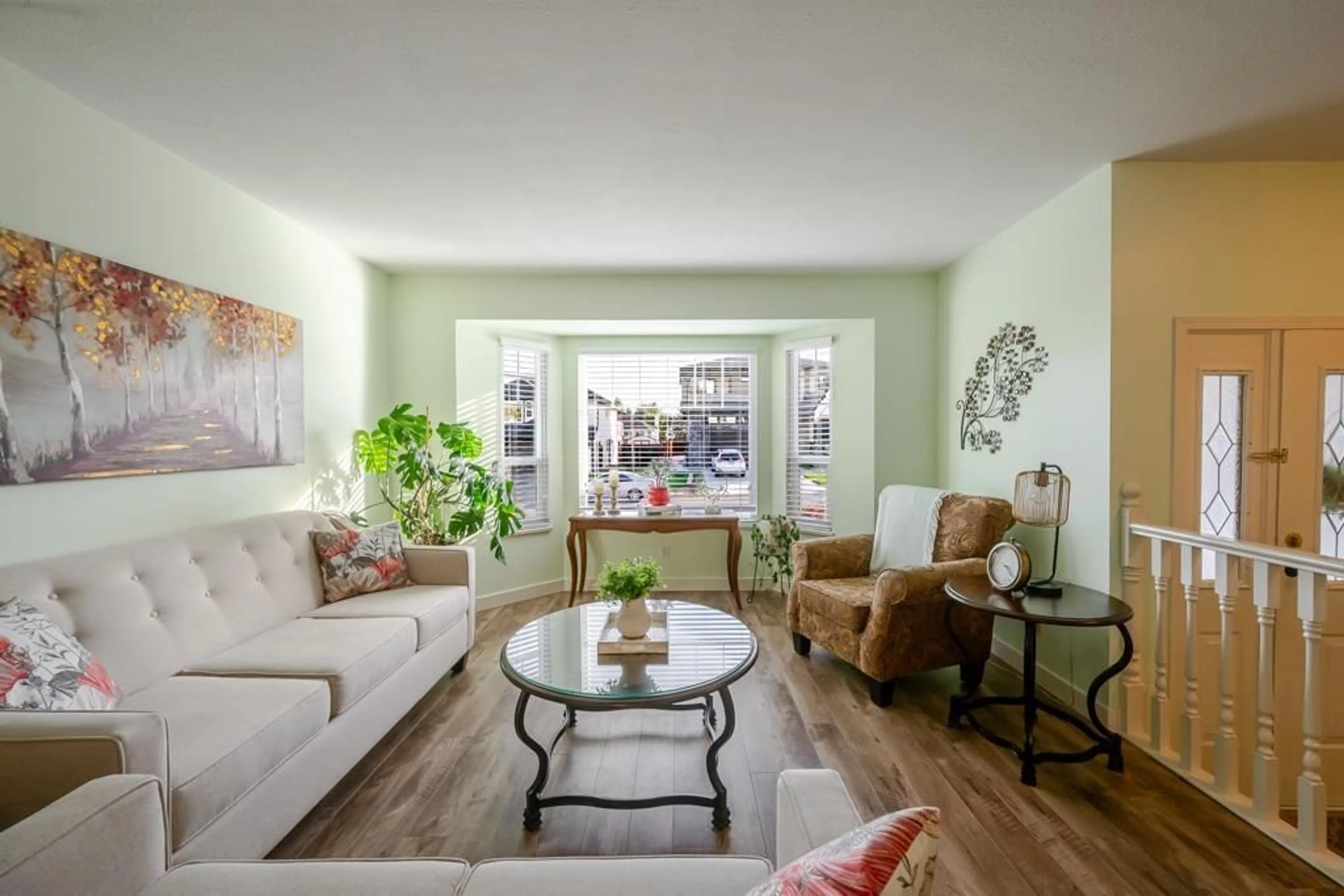 Living room with furniture, unknown for 32145 CLINTON AVENUE, Abbotsford British Columbia V2T5B5
