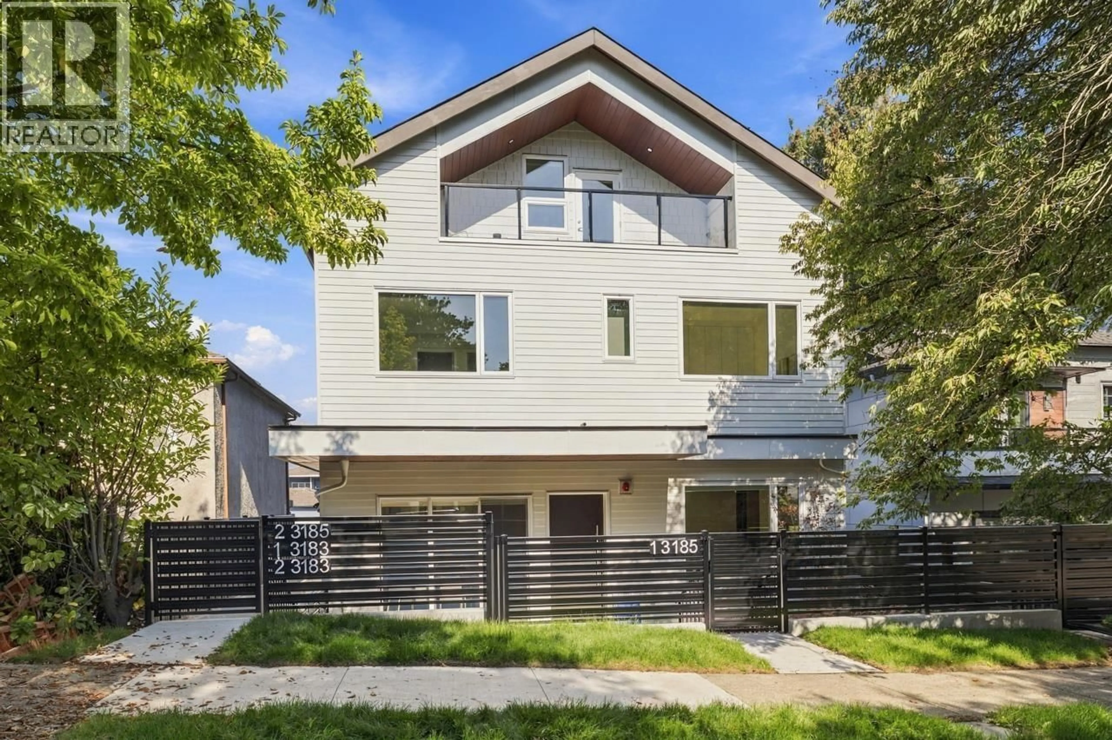 Unknown for 1 - 3185 GRAVELEY STREET, Vancouver British Columbia V5K3K7