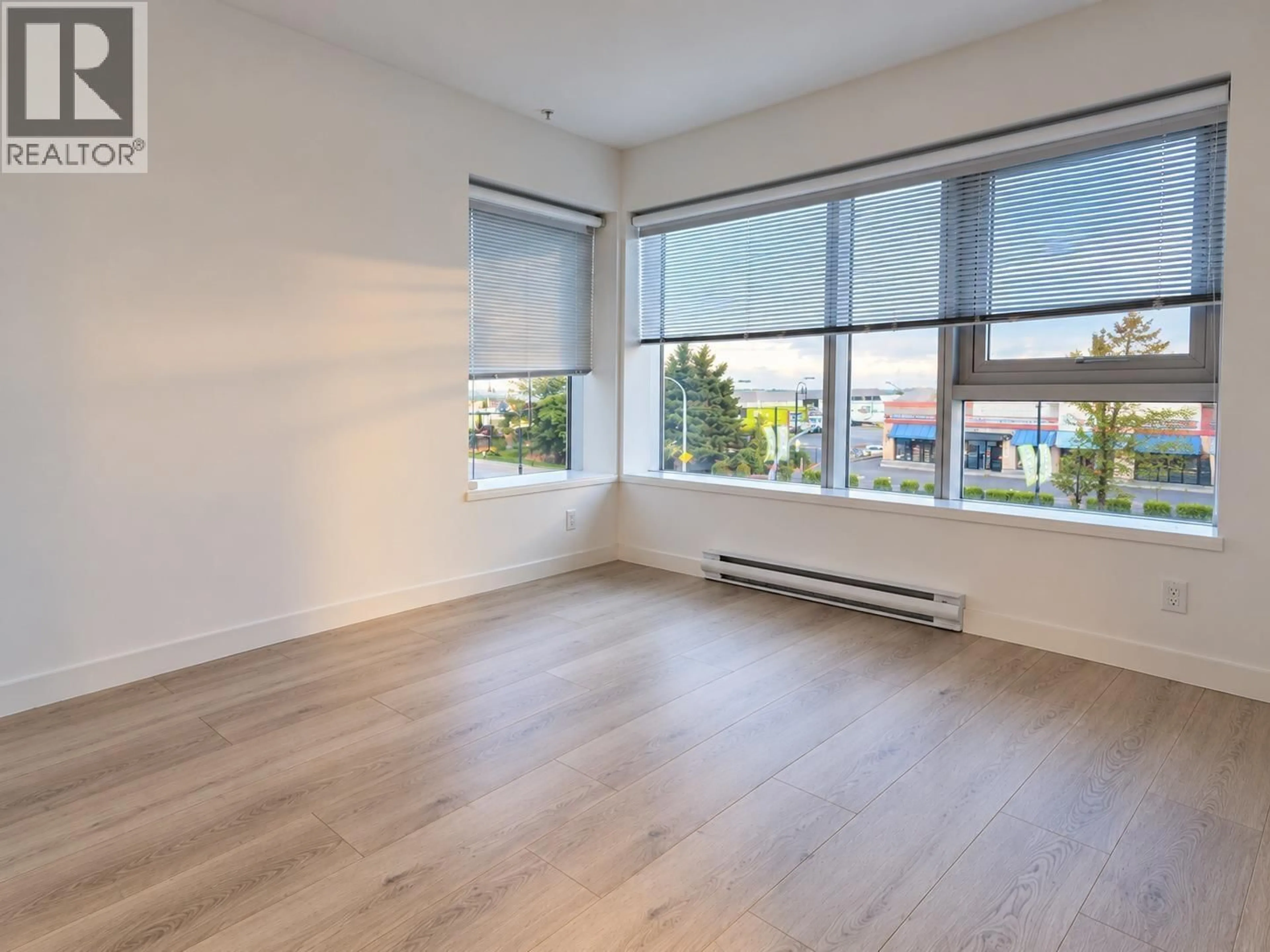 A pic of a room for 327 - 10880 NO. 5 ROAD, Richmond British Columbia V6W0B3
