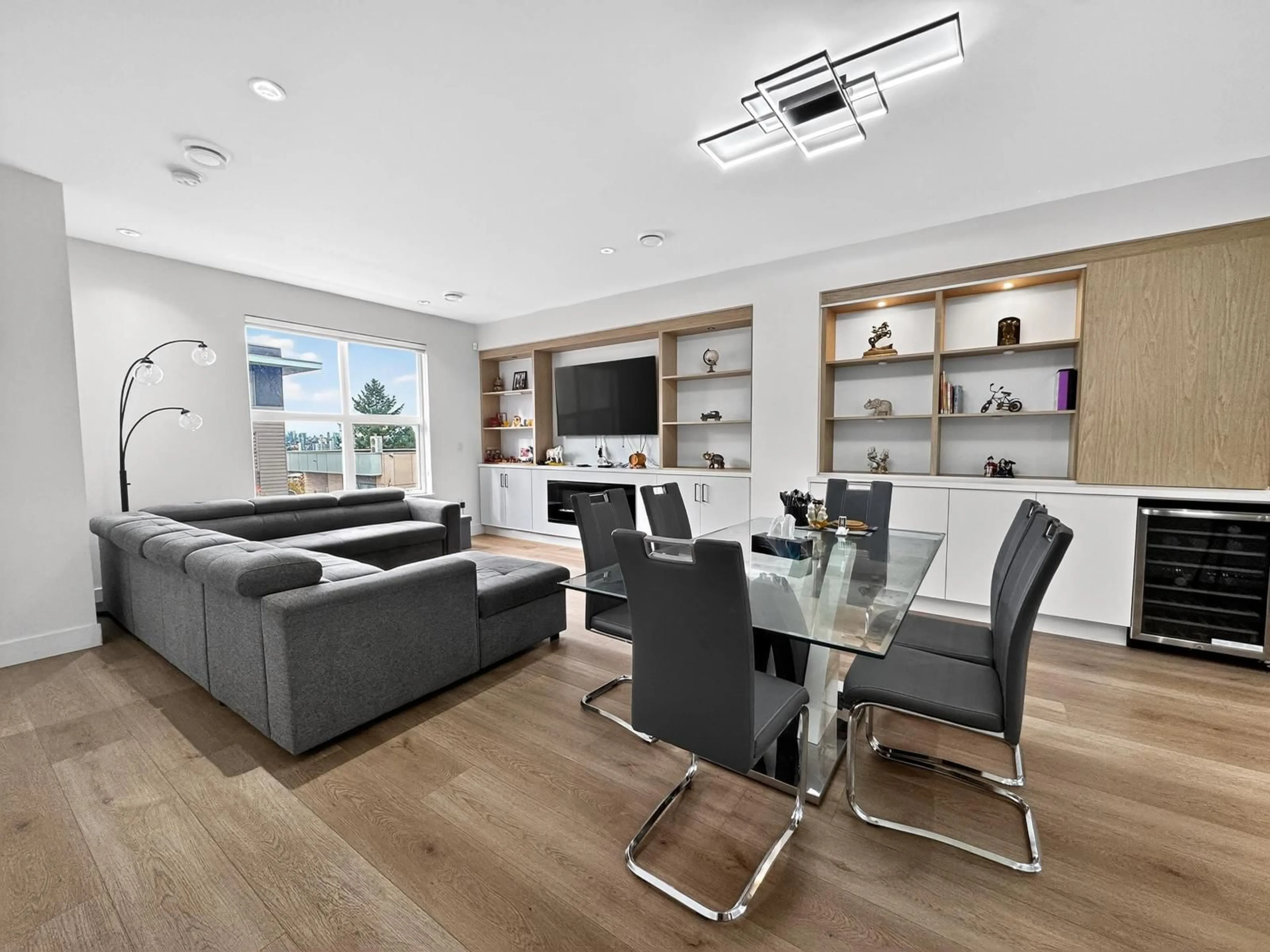 Unknown for 30 - 12585 104A AVENUE, Surrey British Columbia V3V0G7