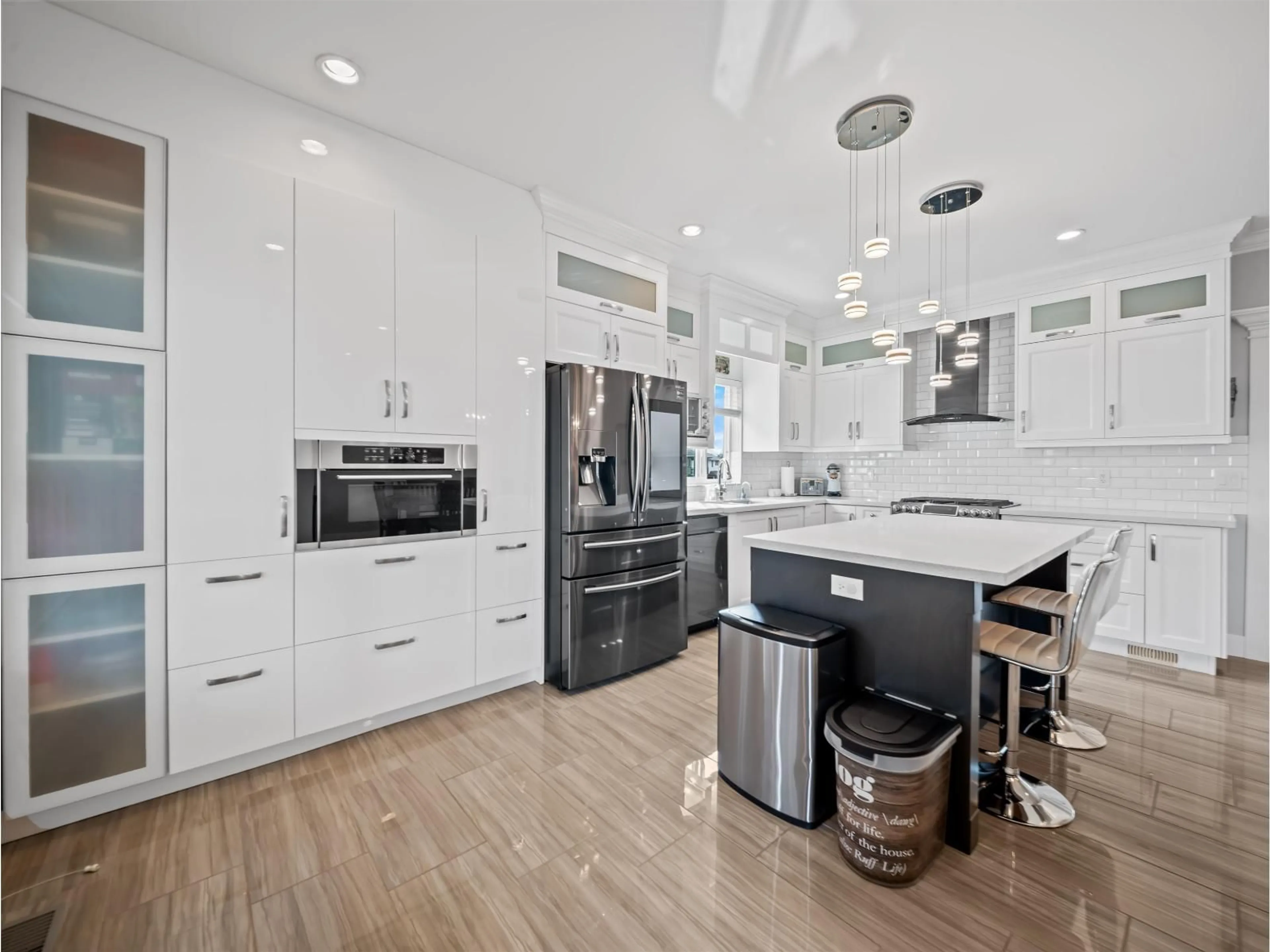 Contemporary kitchen, unknown for 27649 LUNDEBERG AVENUE, Abbotsford British Columbia V4X0B8