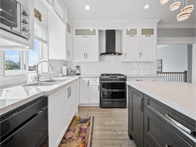 27649 LUNDEBERG AVENUE, Abbotsford 2