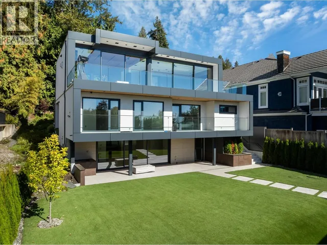 2484 OTTAWA AVENUE, West Vancouver 4