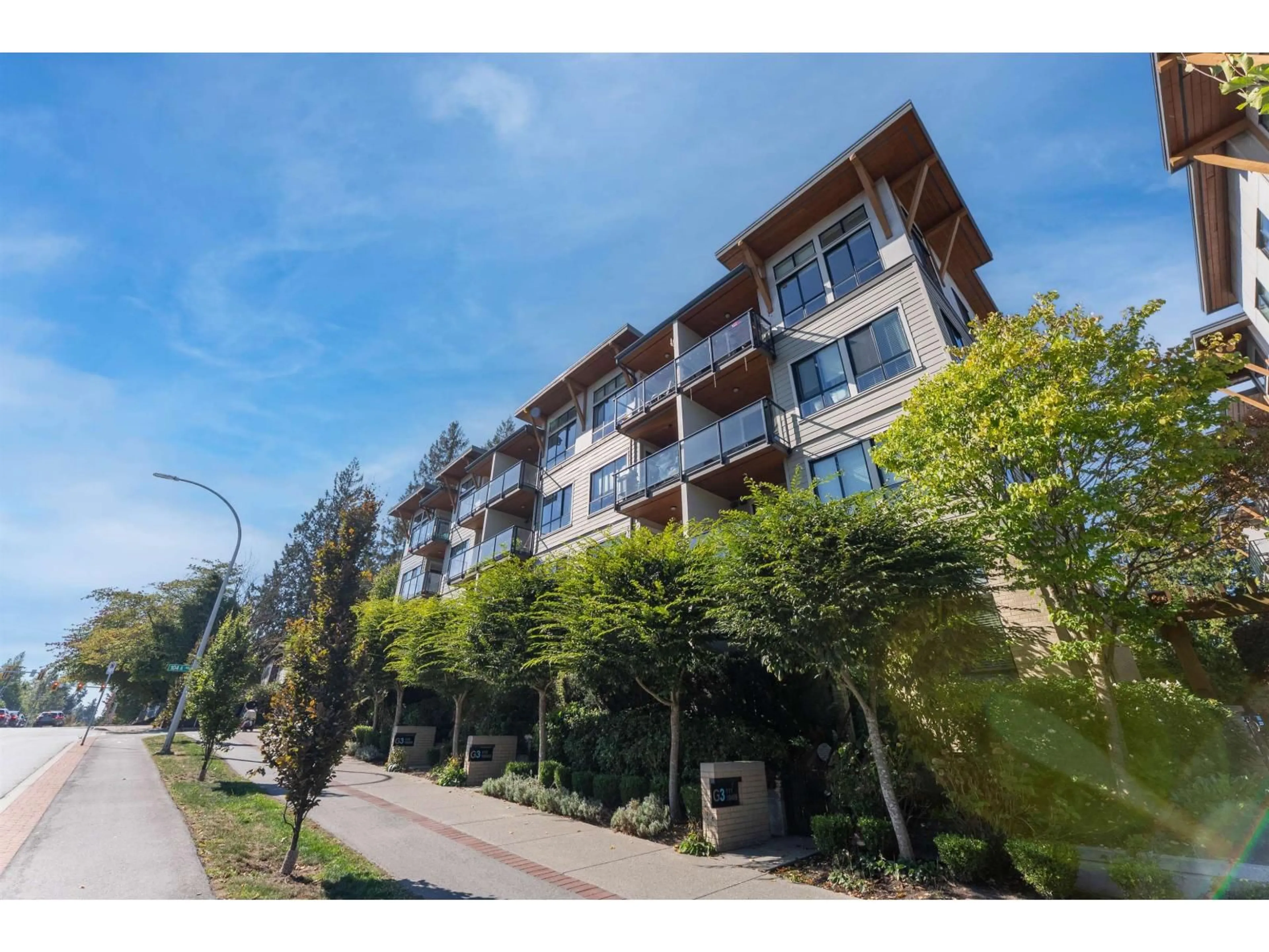 Patio, unknown for 401 - 10455 154 STREET, Surrey British Columbia V3R0C5