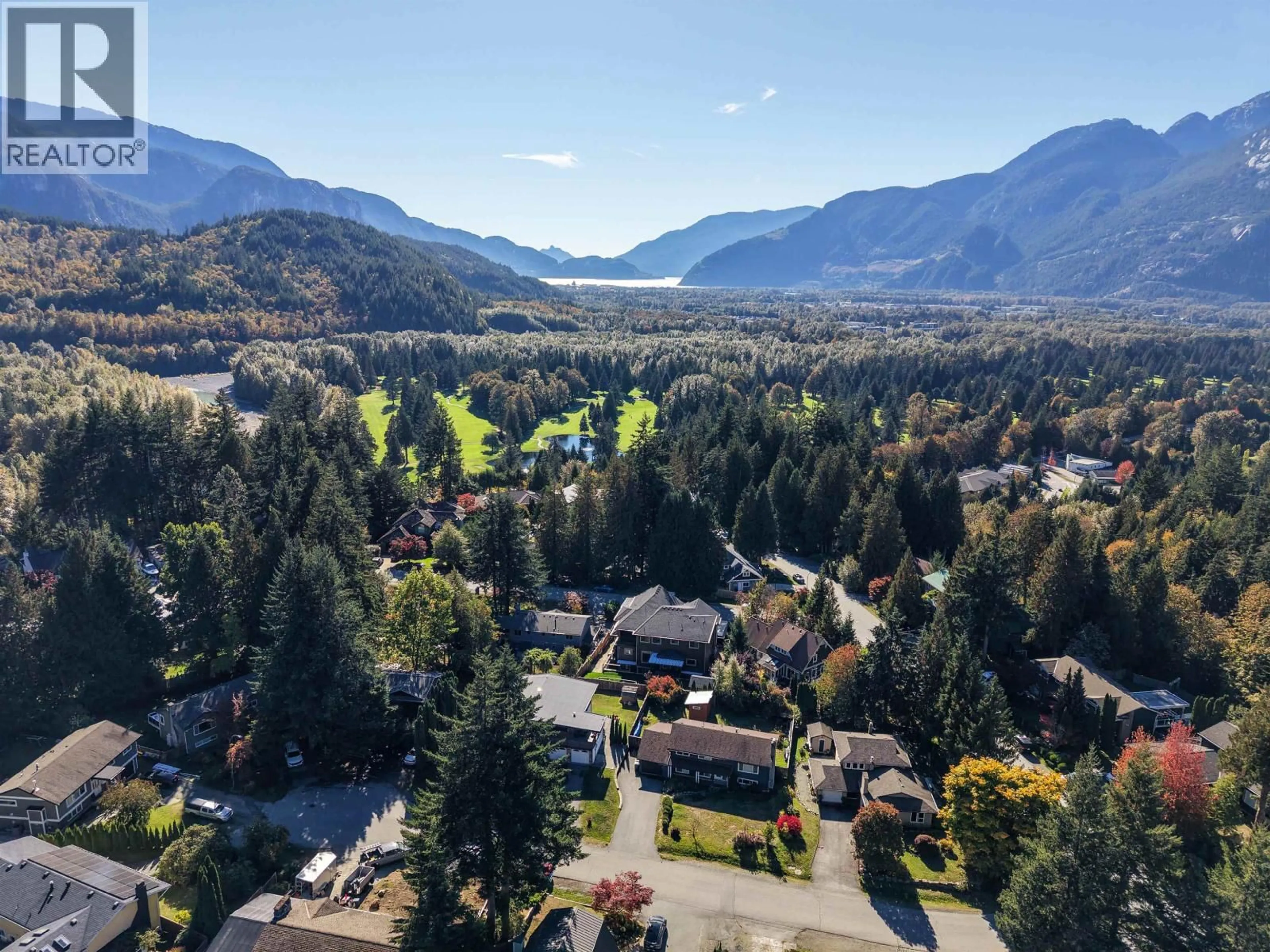 A pic from outside/outdoor area/front of a property/back of a property/a pic from drone, mountain view for 40231 KINTYRE DRIVE, Squamish British Columbia V0N1T0
