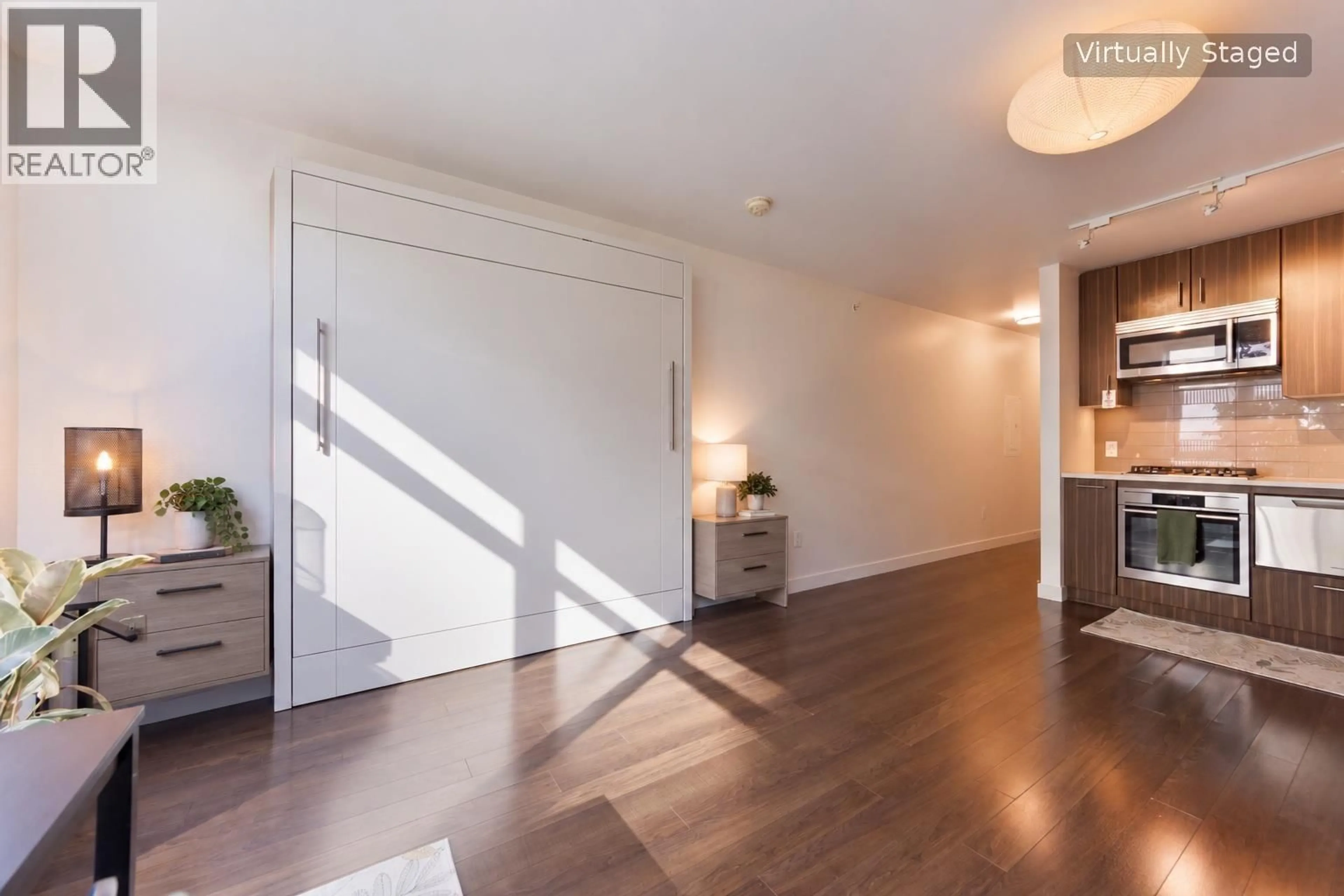 Indoor entryway for 308 - 608 BELMONT STREET, New Westminster British Columbia V3M0G8