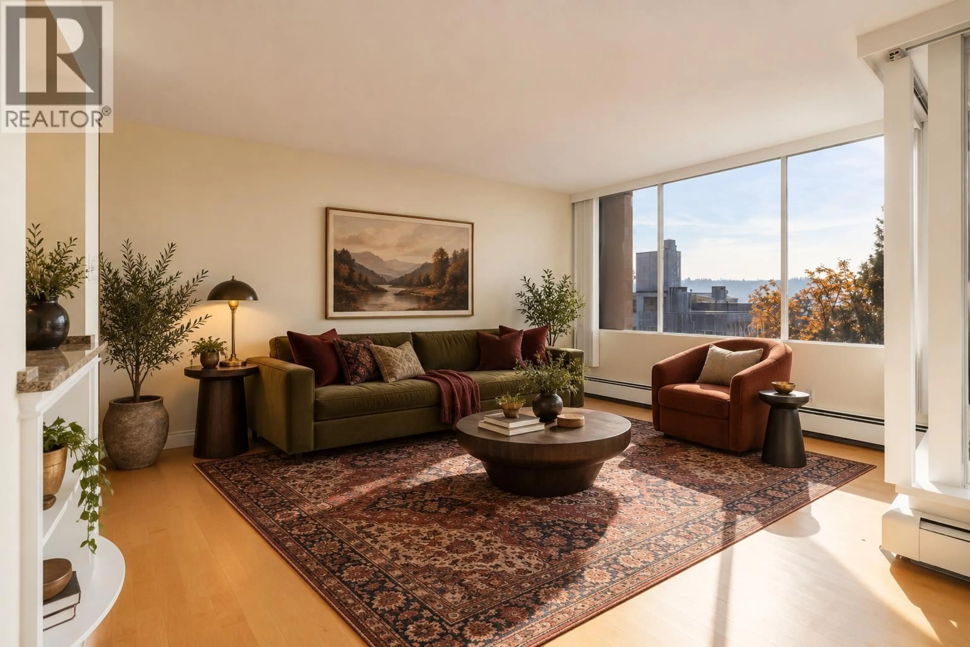 Living room with furniture, unknown for 703 - 1737 DUCHESS AVENUE, West Vancouver British Columbia V7V1P8